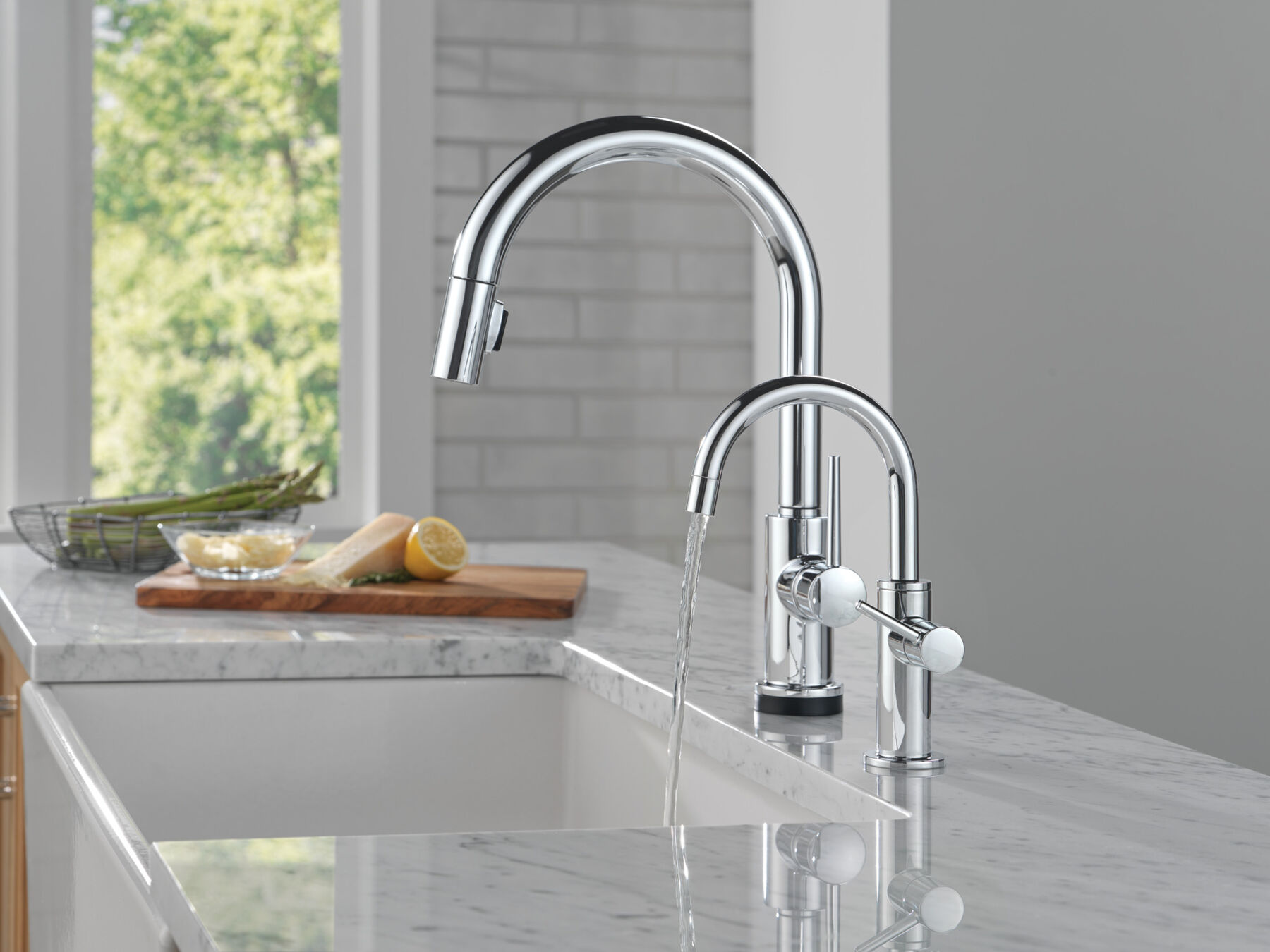 Contemporary Round Beverage Faucet, image 2