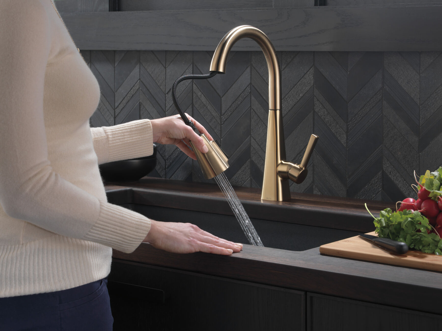 Pull-Down Kitchen Faucet 1L (Recertified), image 3