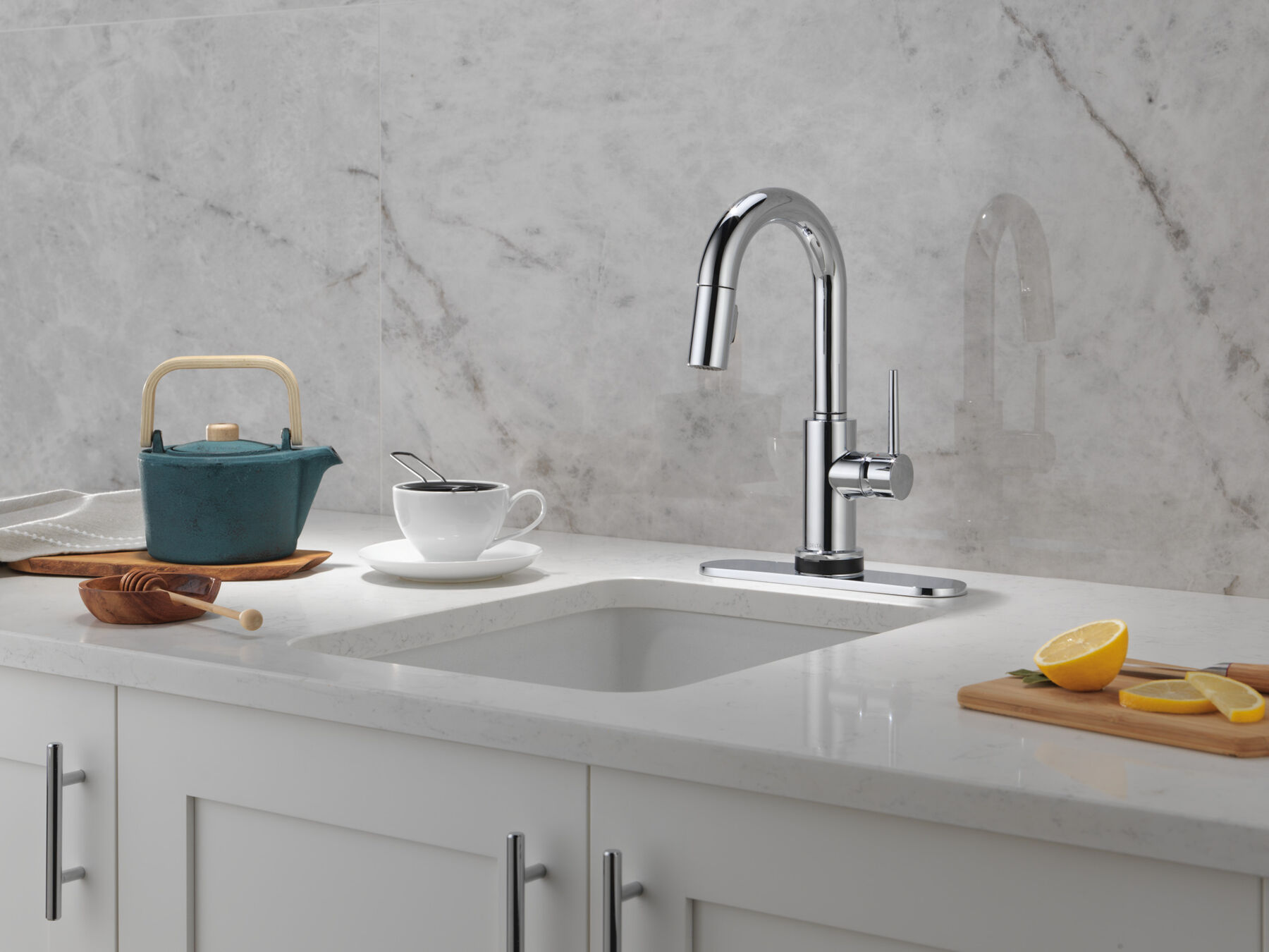 Touch2O® Bar / Prep Faucet with Touchless Technology, image 8
