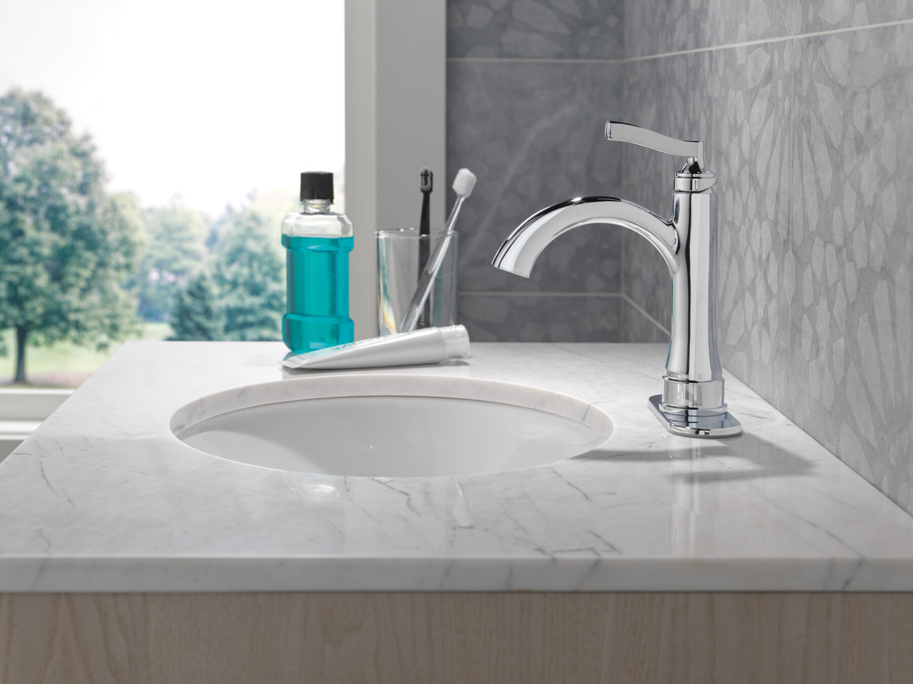 Single Handle Bathroom Faucet