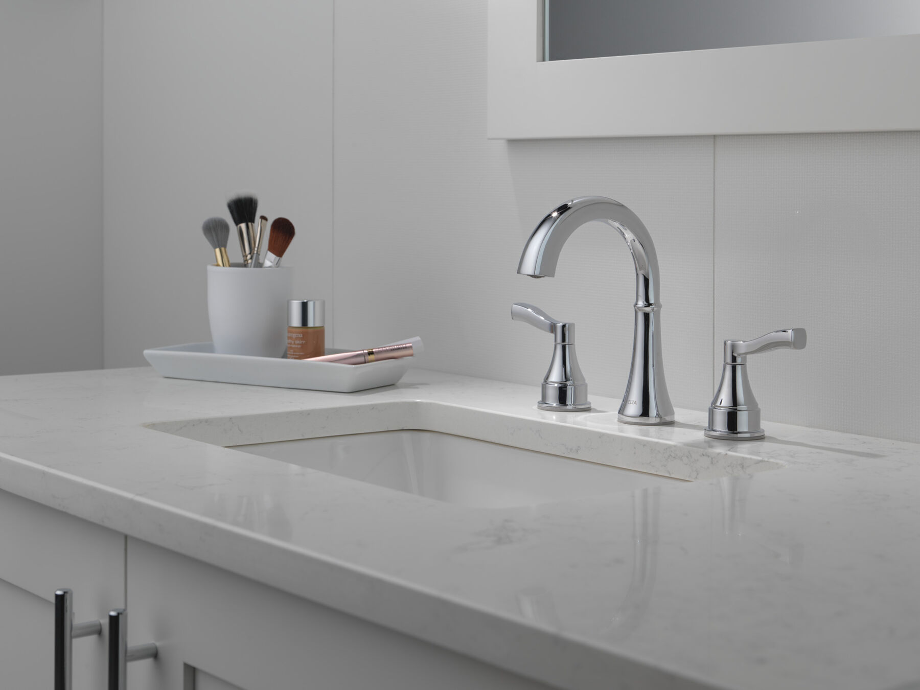Two Handle Widespread Bathroom Faucet