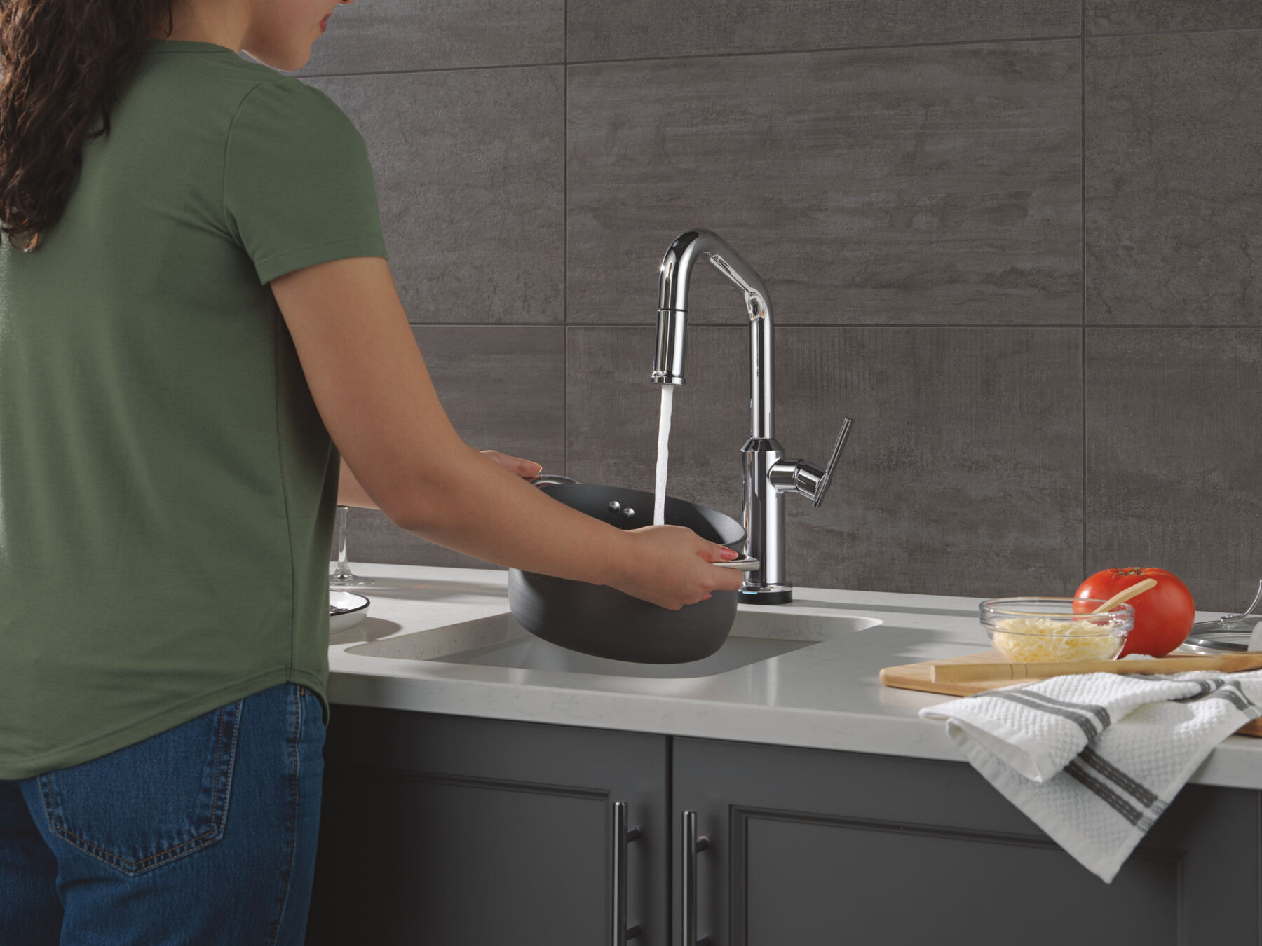Touch2O&reg; Bar / Prep Faucet with Touchless Technology, image 5