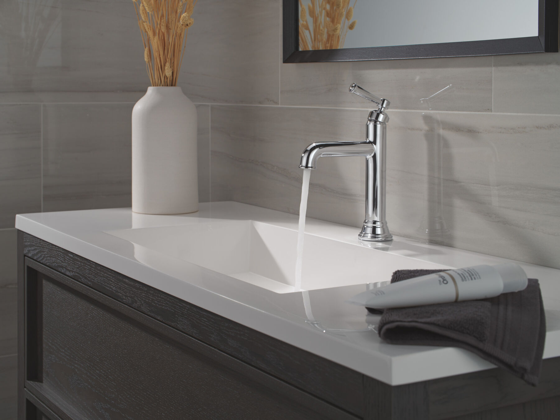 Single Handle Bathroom Faucet