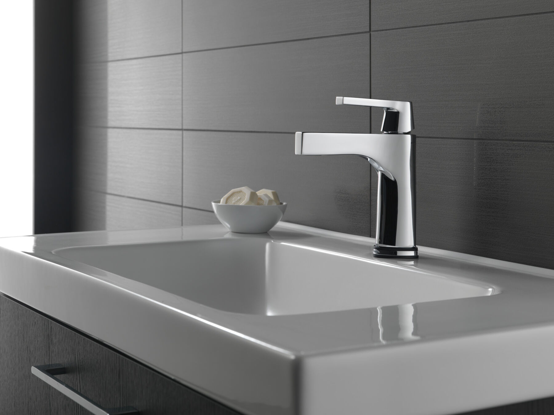 Touch2O® Bathroom Faucet with Touchless Technology, image 7