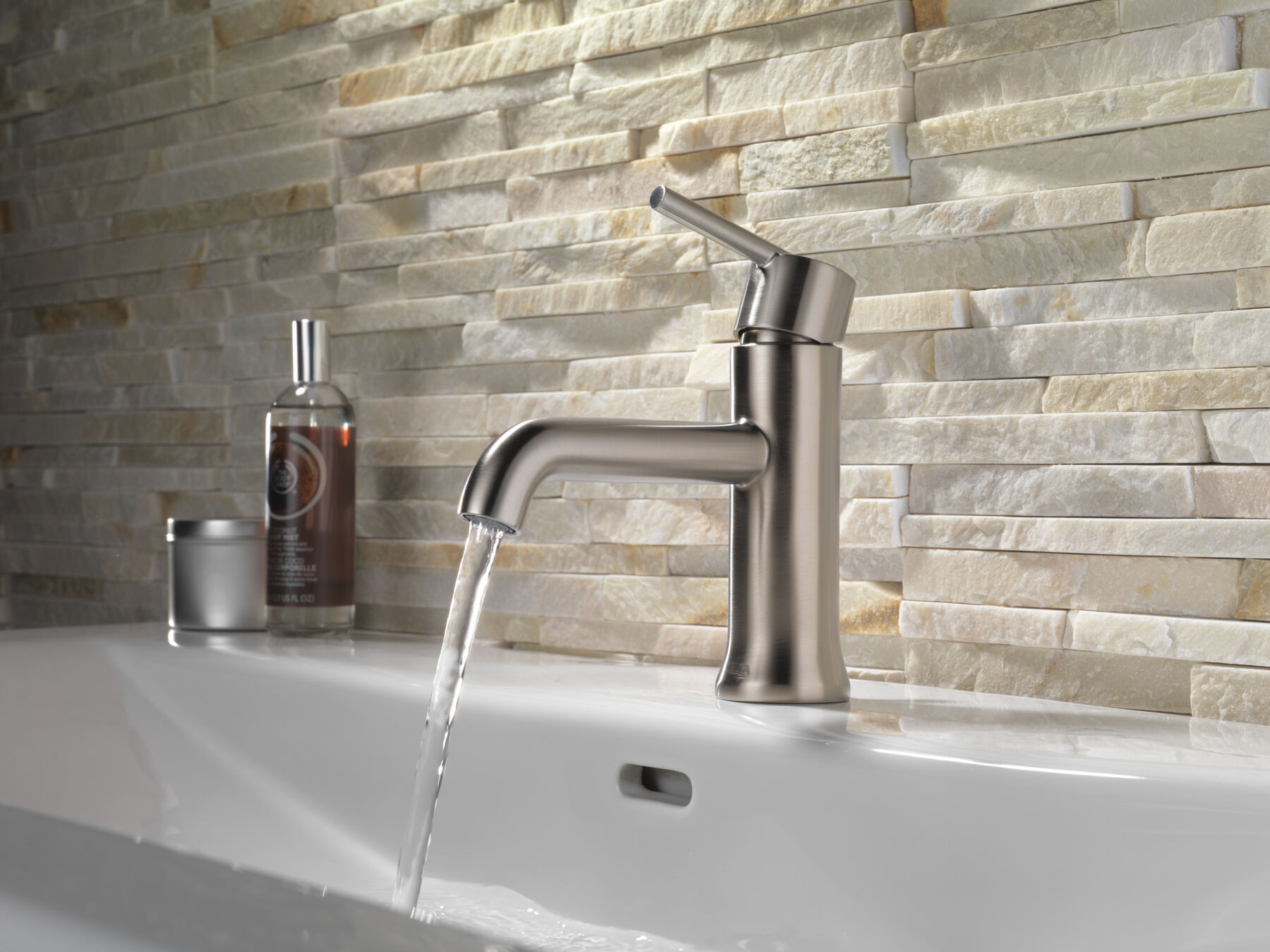 Single Handle Bathroom Faucet (Recertified)