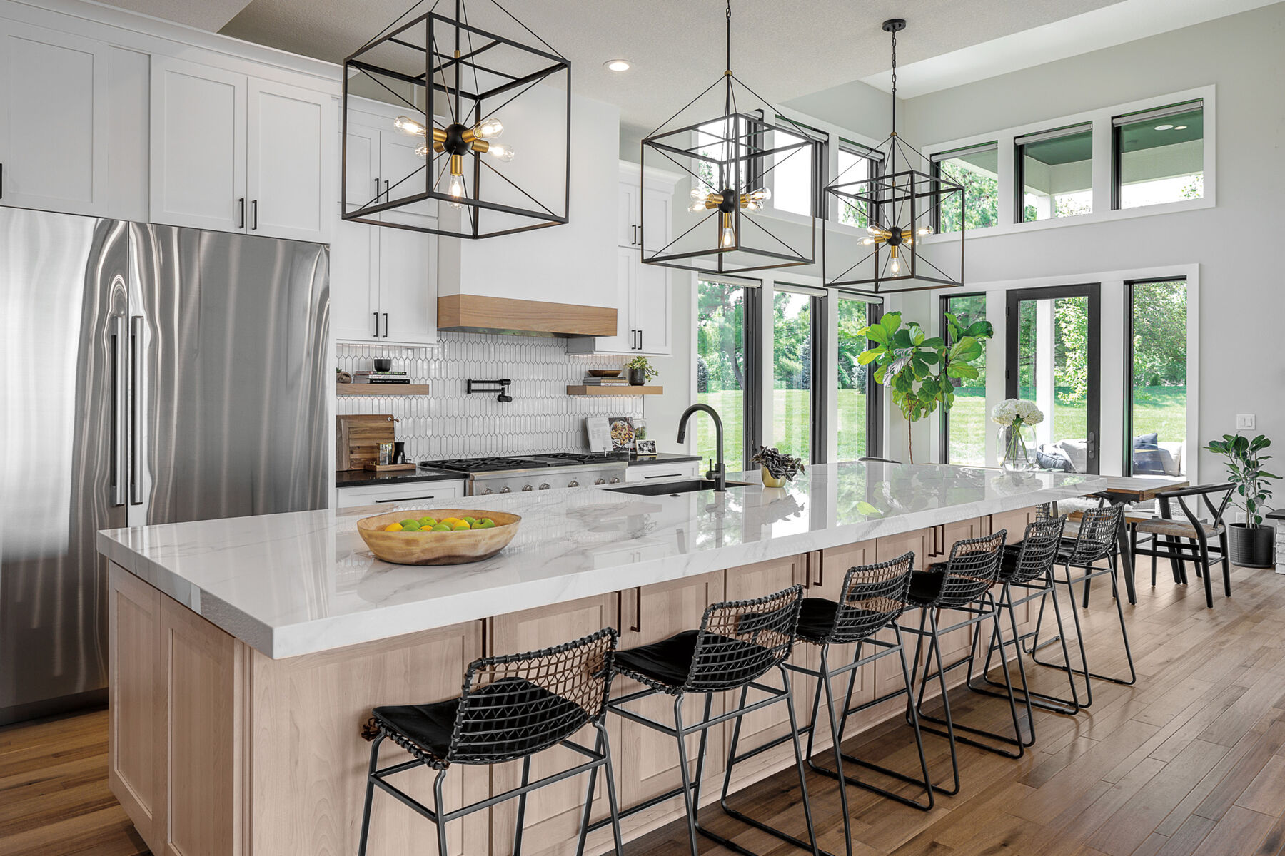Single Handle Pull-Down Kitchen Faucet  (Recertified), image 3