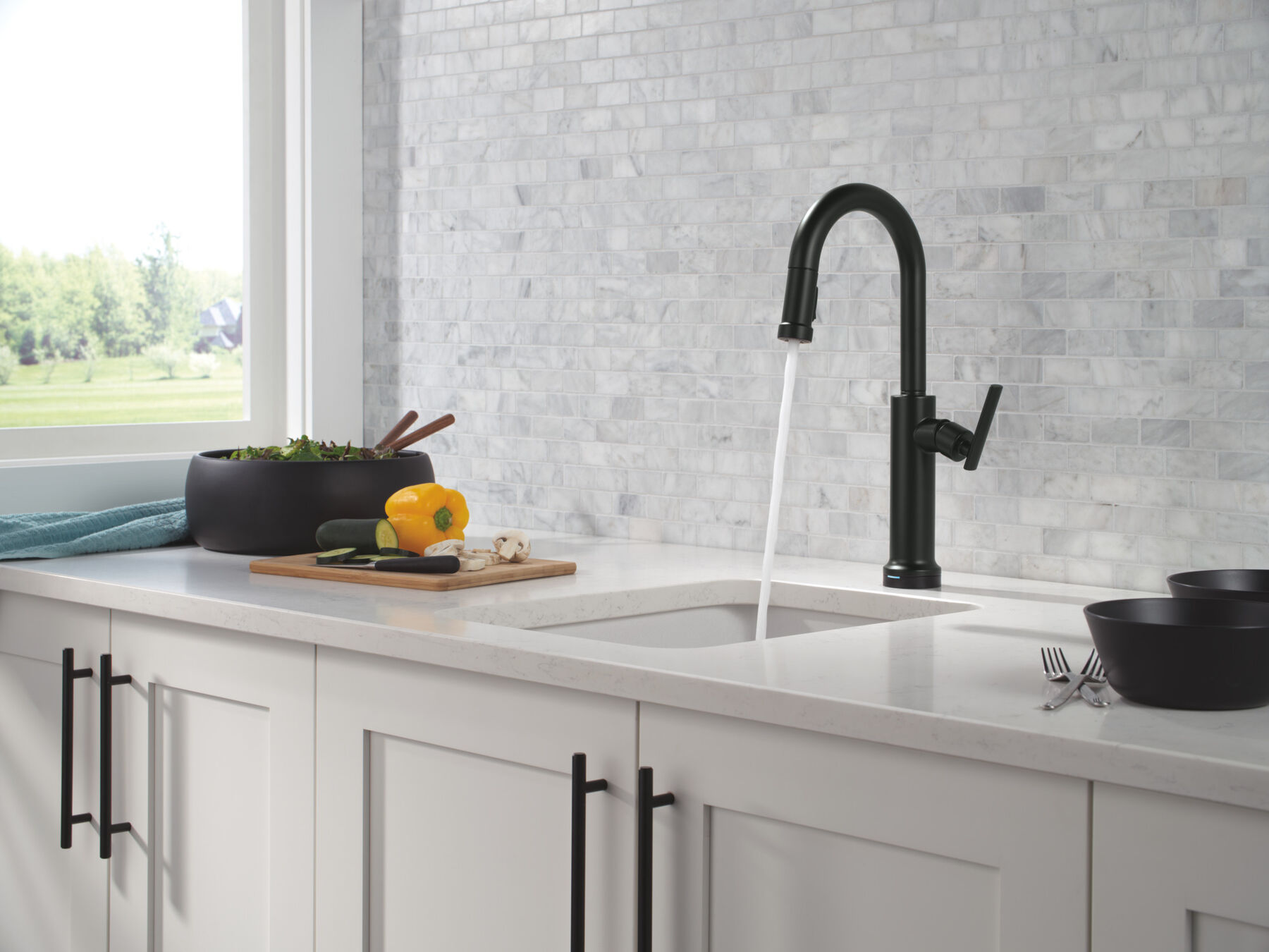 Touch2O&reg; Technology Bar / Prep Faucet with Touchless Technology