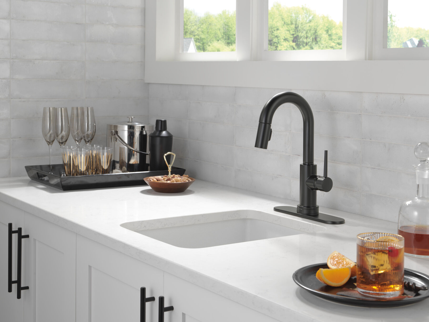 Touch2O® Bar / Prep Faucet with Touchless Technology, image 8
