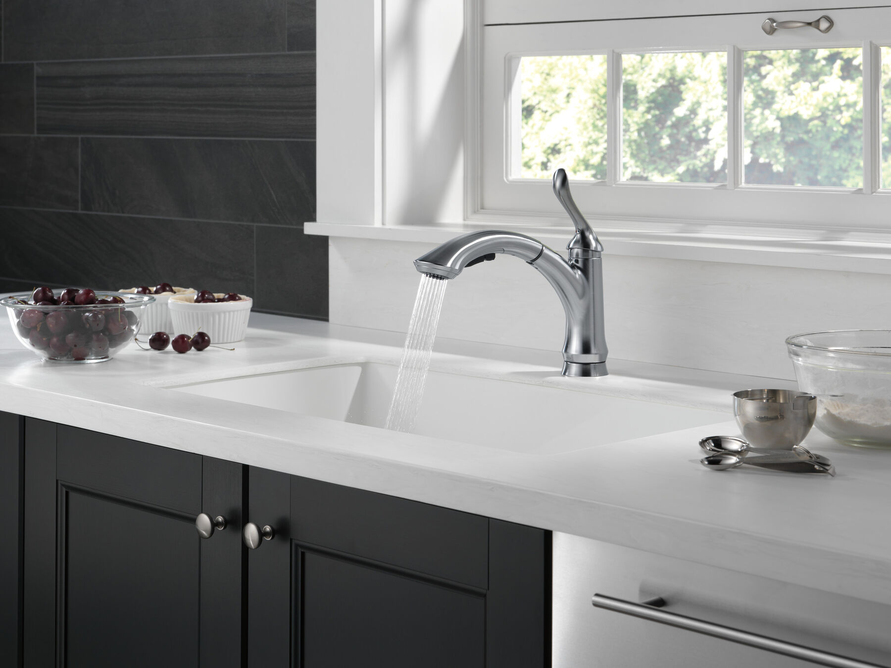 Single Handle Pull-Out Kitchen Faucet, image 8