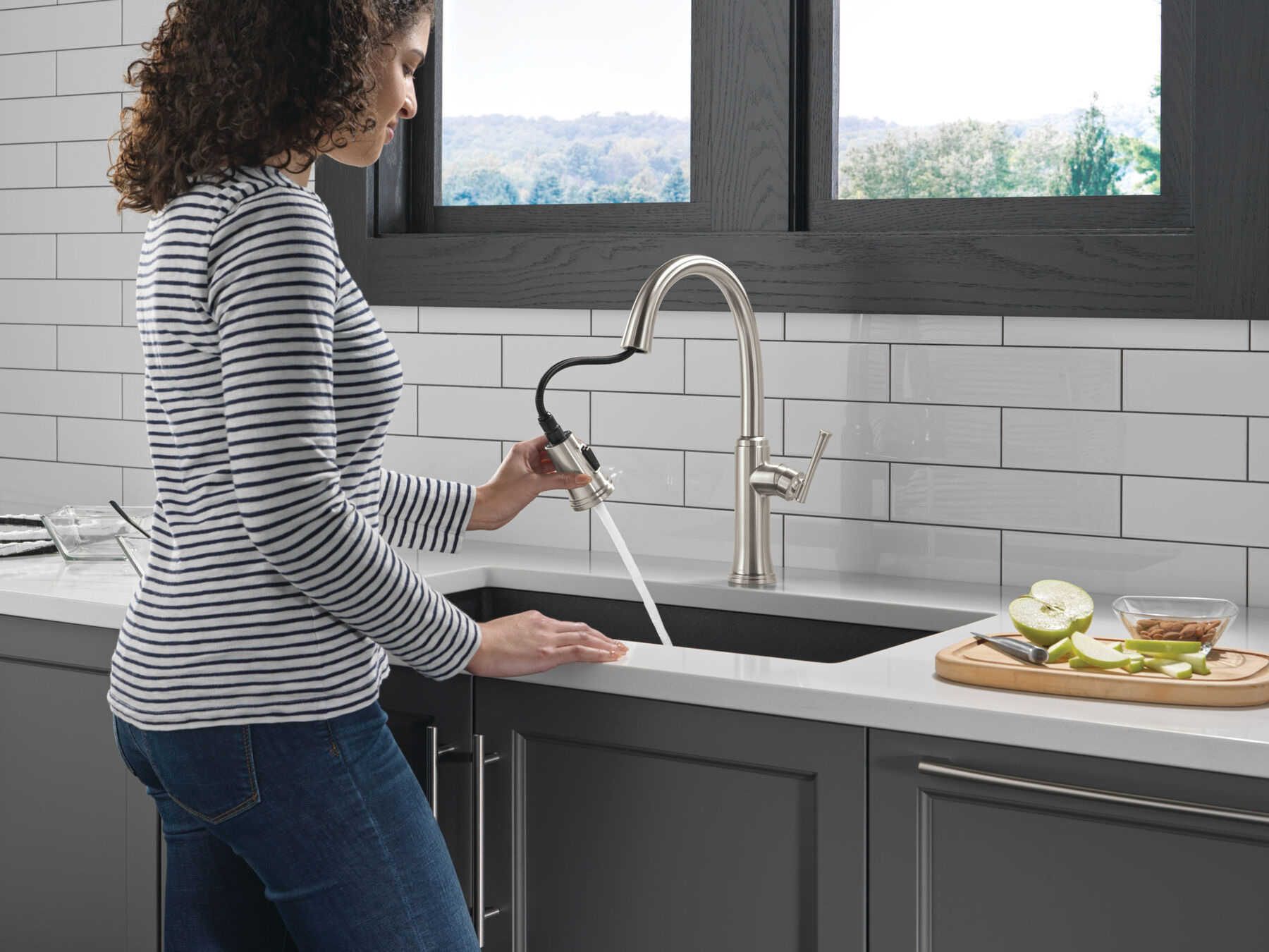 Single Handle Pull-Down Kitchen Faucet, image 5