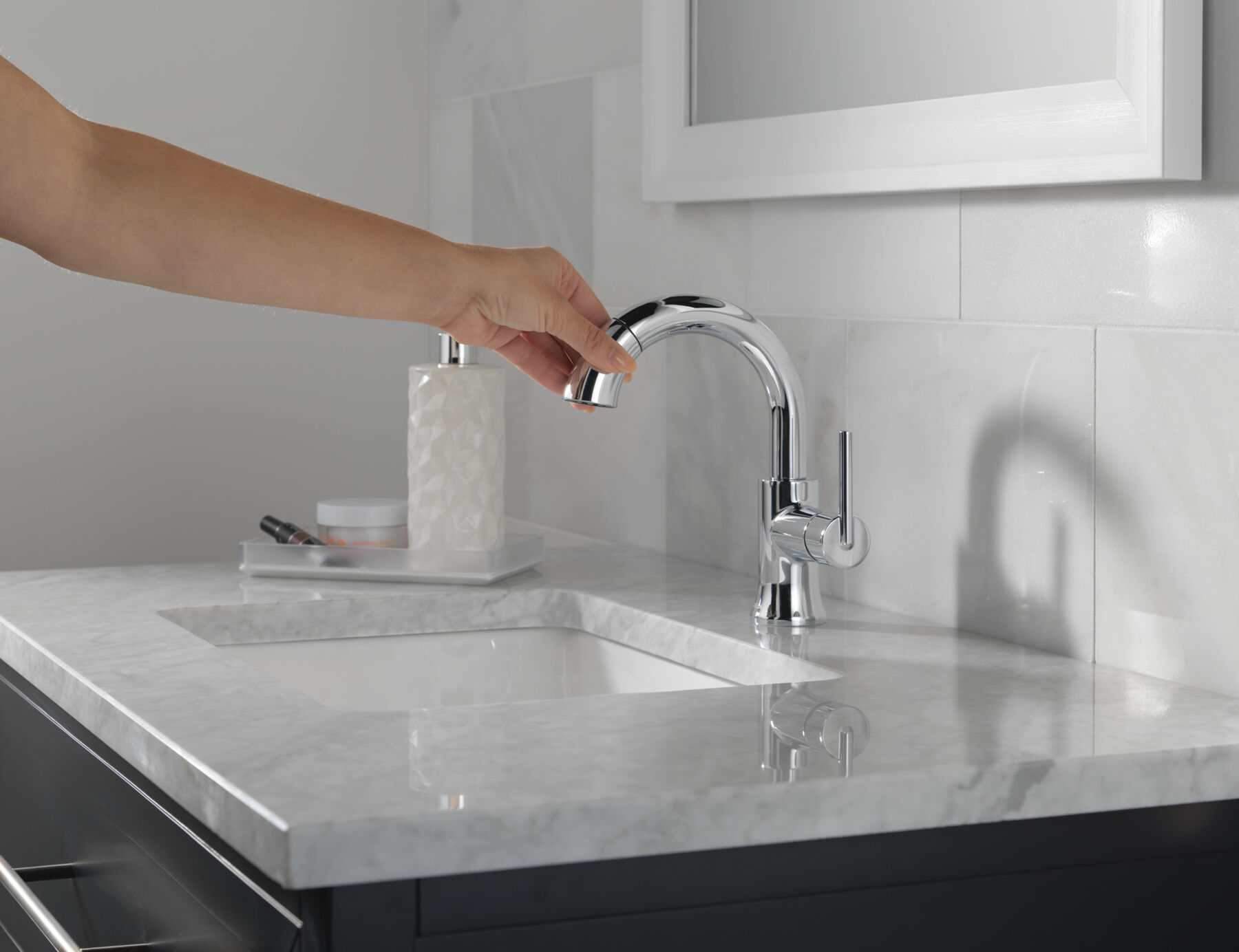 Single Handle Pull-Down Bathroom Faucet, image 5
