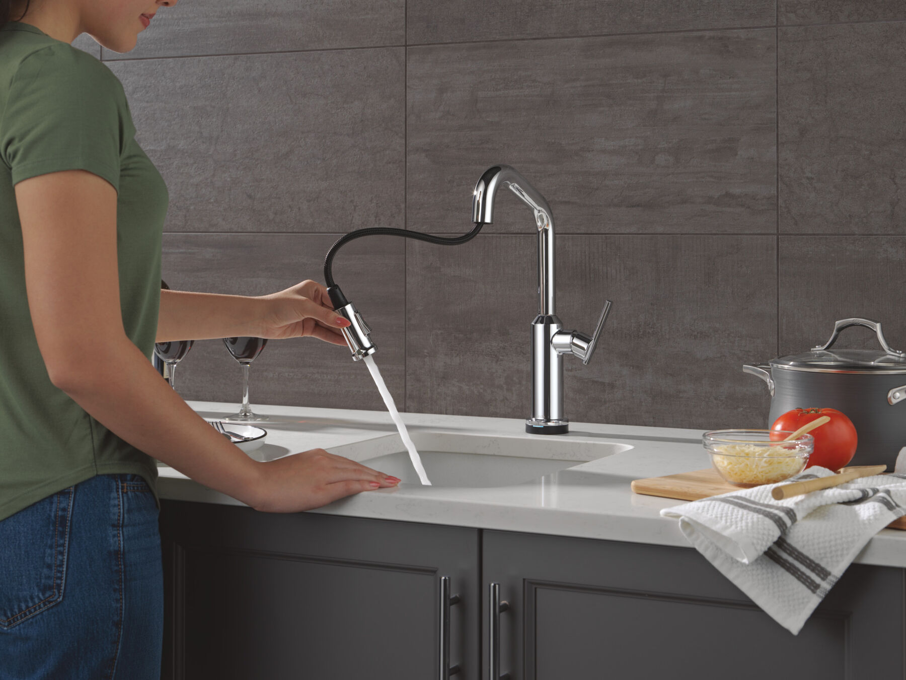 Touch2O&reg; Bar / Prep Faucet with Touchless Technology, image 2
