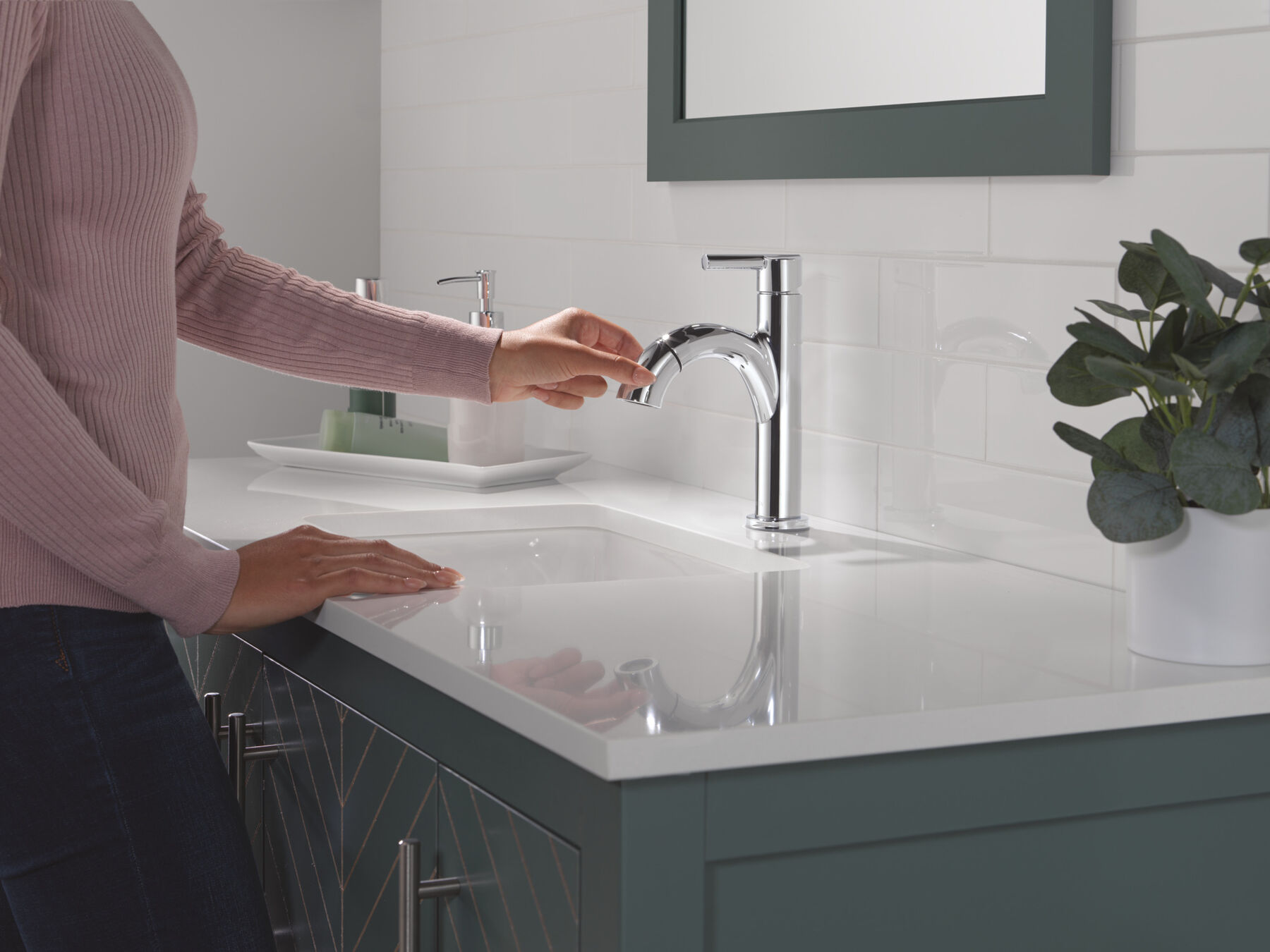 Single Handle Pull-Down Bathroom Faucet, image 7