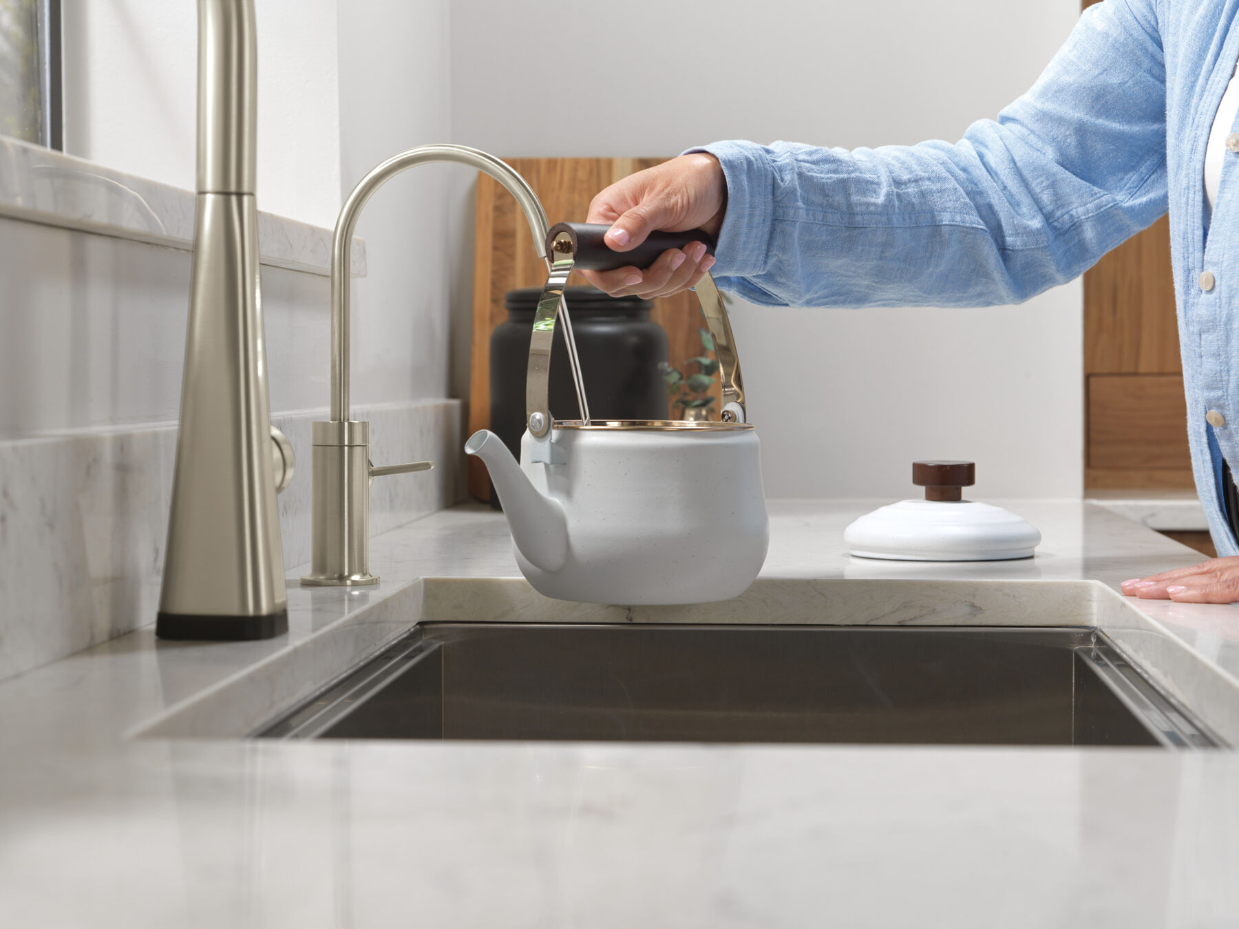 Contemporary Beverage Faucet, image 17