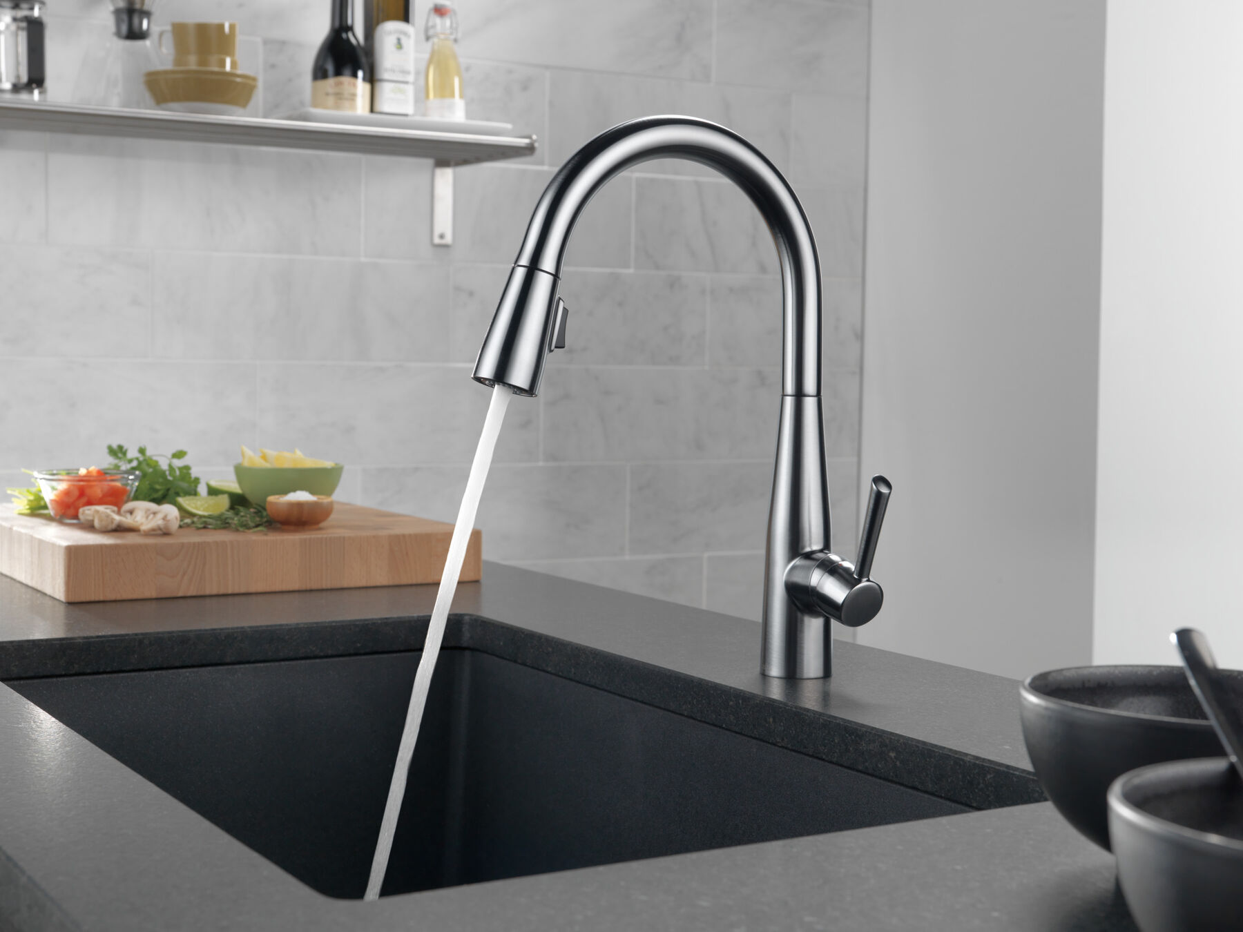 Single Handle Pull-down Kitchen Faucet (Recertified), image 5