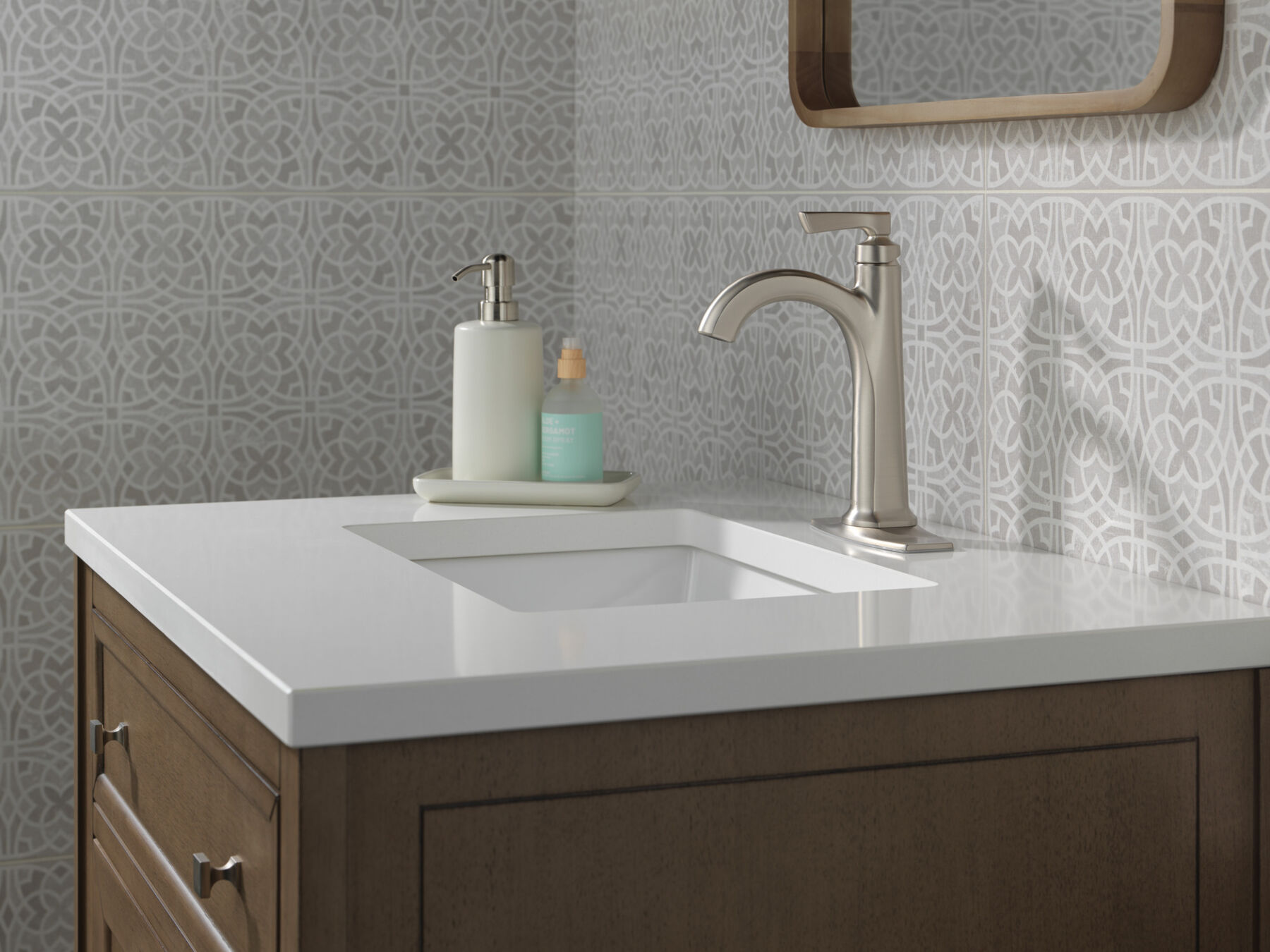 Single Handle Bathroom Faucet