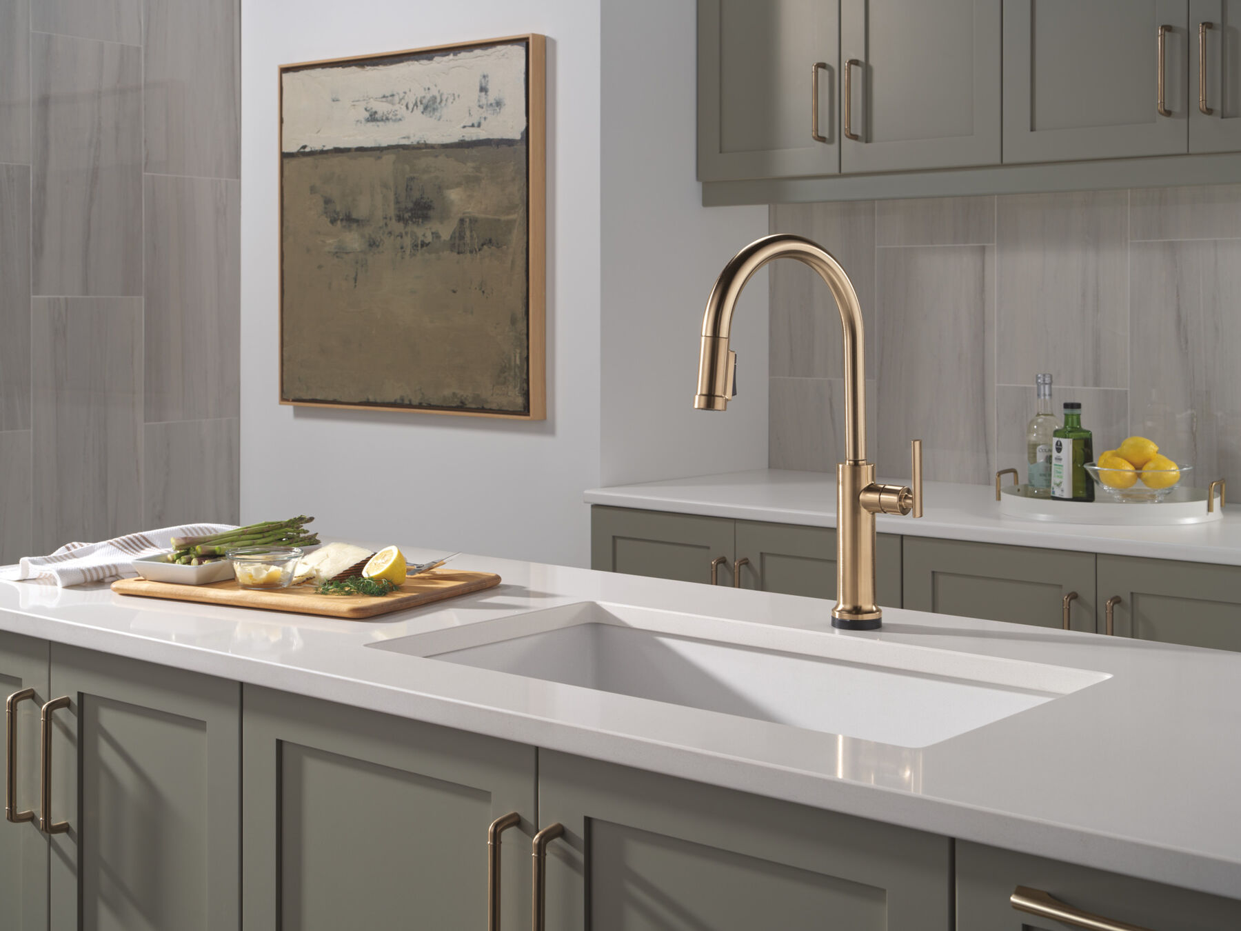 Touch2O&reg; Technology Kitchen Faucet with Touchless Technology