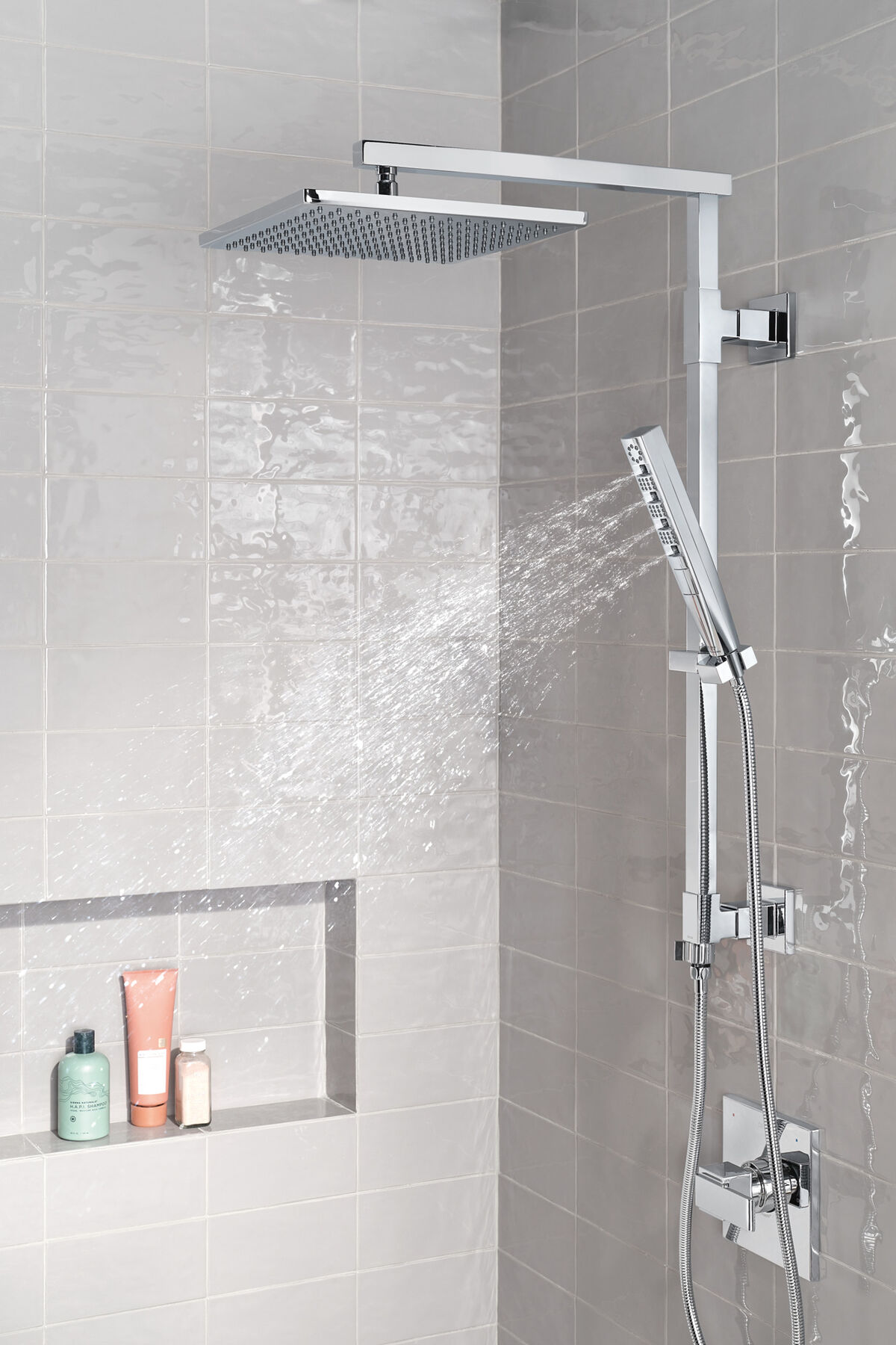 Emerge® 26" Angular Shower Column, image 2