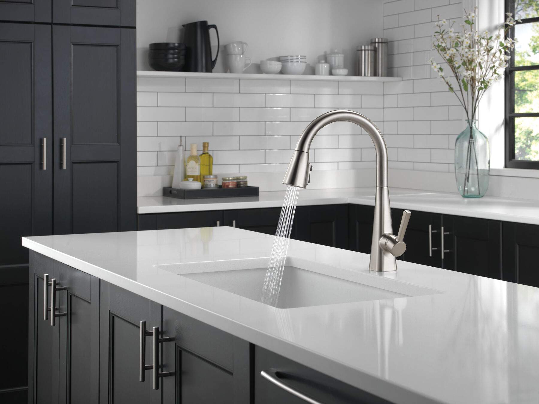 Single-Handle Pull-Down Kitchen Faucet, image 8