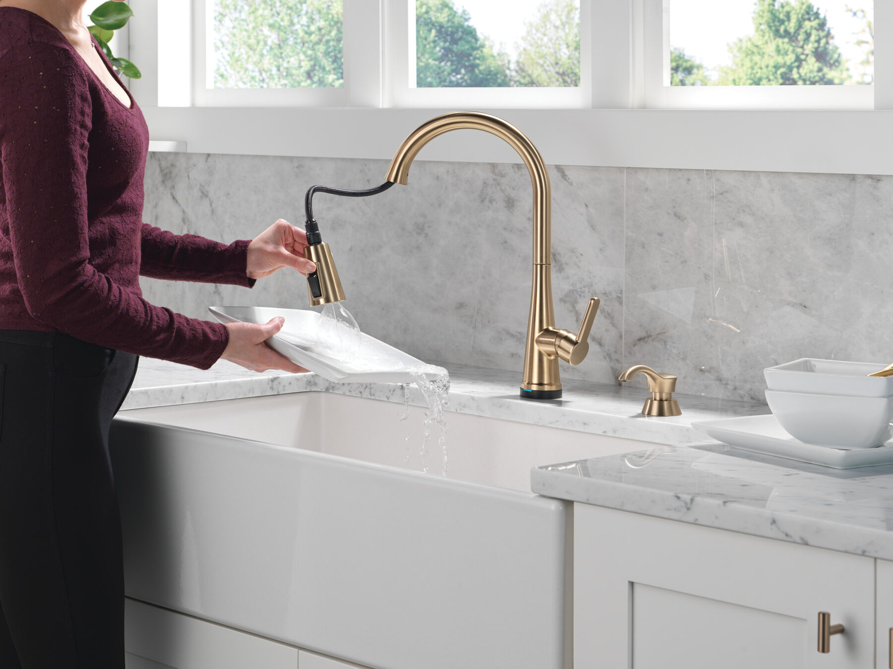 Touch2O&reg; Pull-Down Kitchen w/Soap (Recertified)