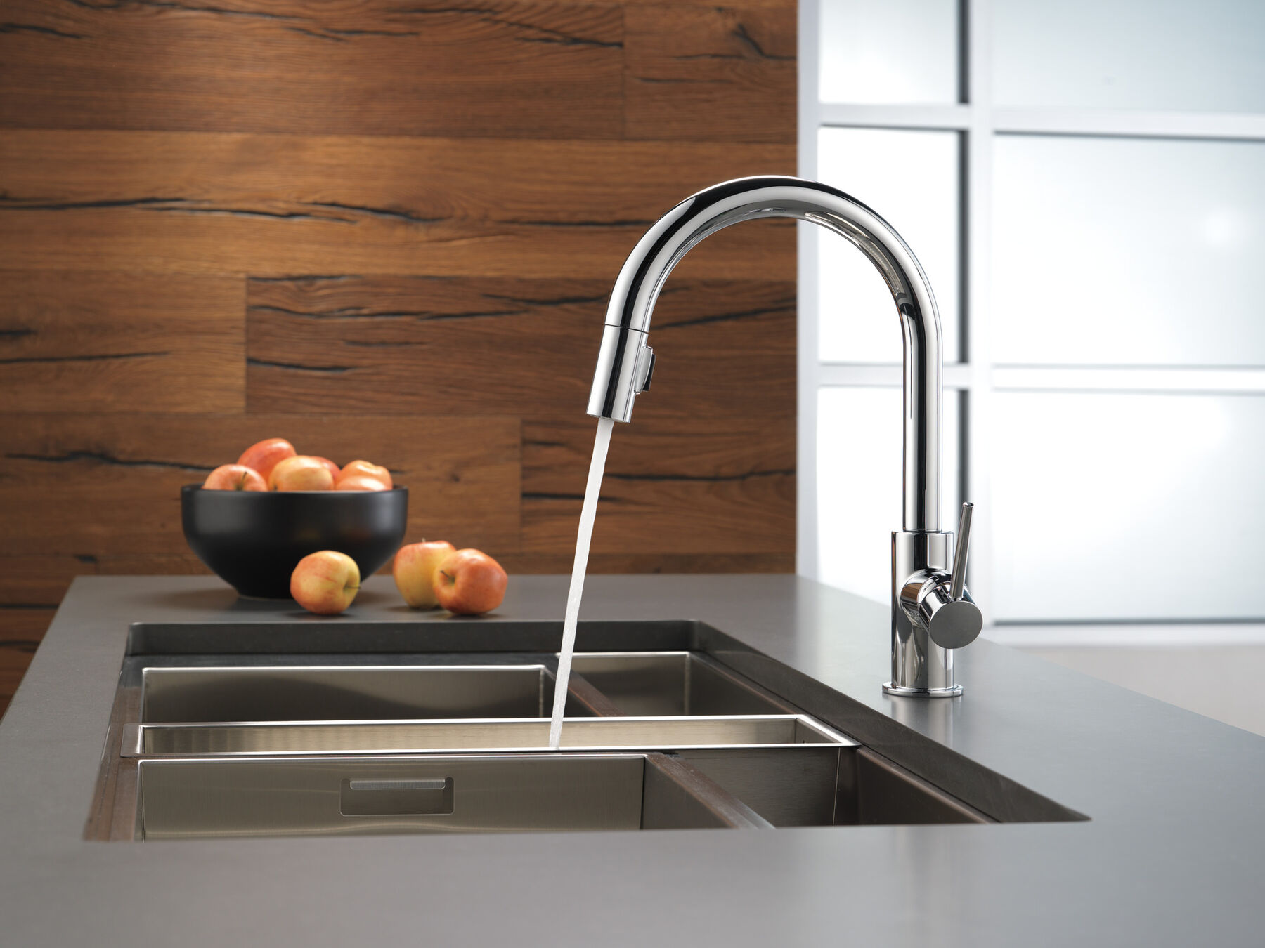 Single Handle Pull-Down Kitchen Faucet (Recertified), image 9