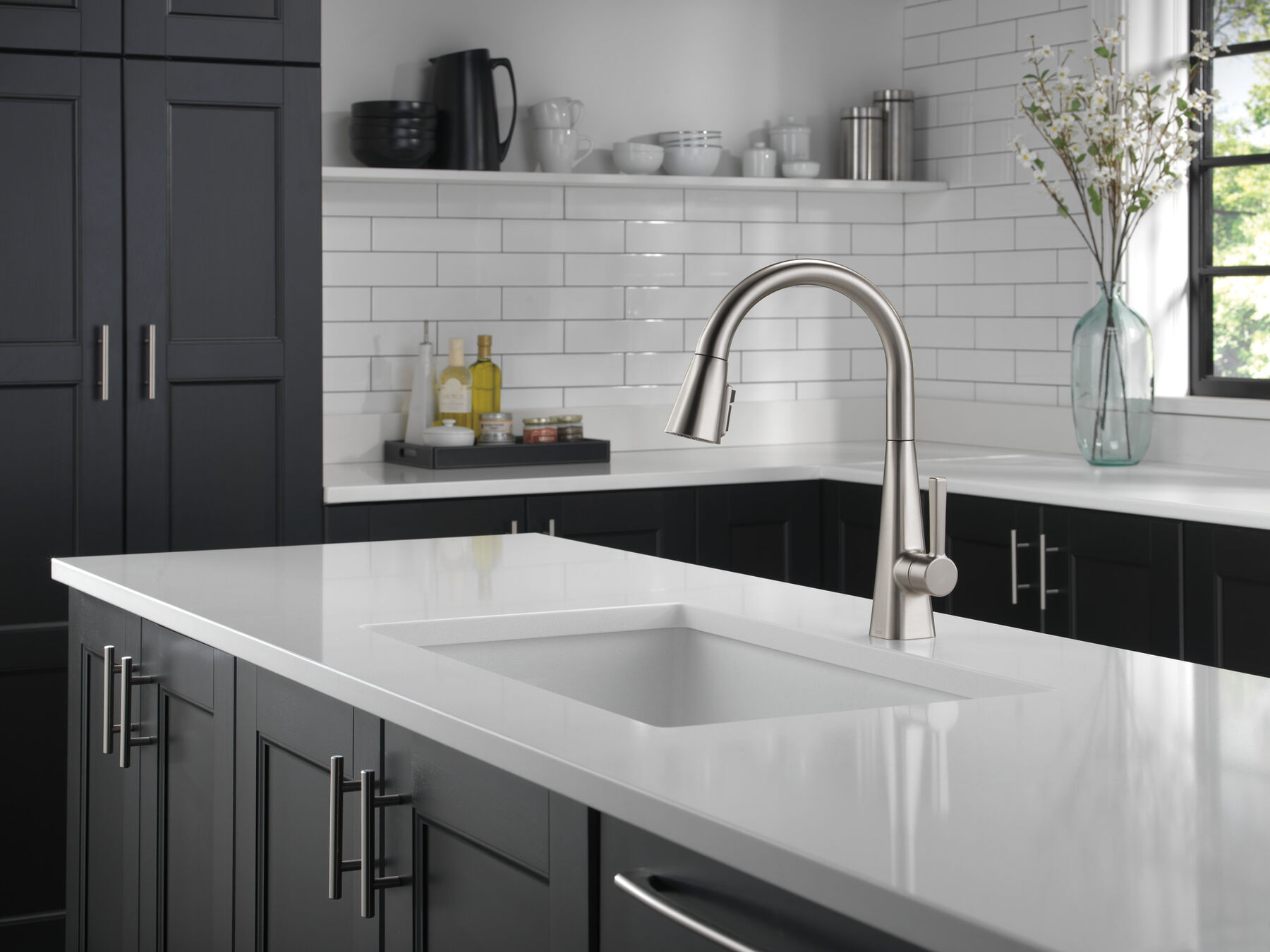 Single-Handle Pull-Down Kitchen Faucet, image 10
