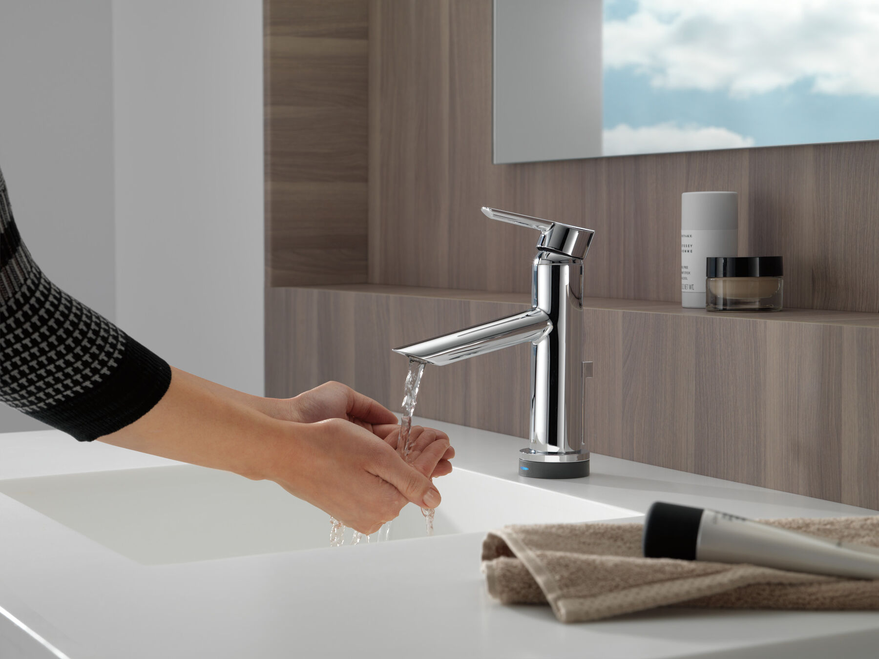 Single Handle Bathroom Faucet with Touch<sub>2</sub>O.xt® Technology, image 9
