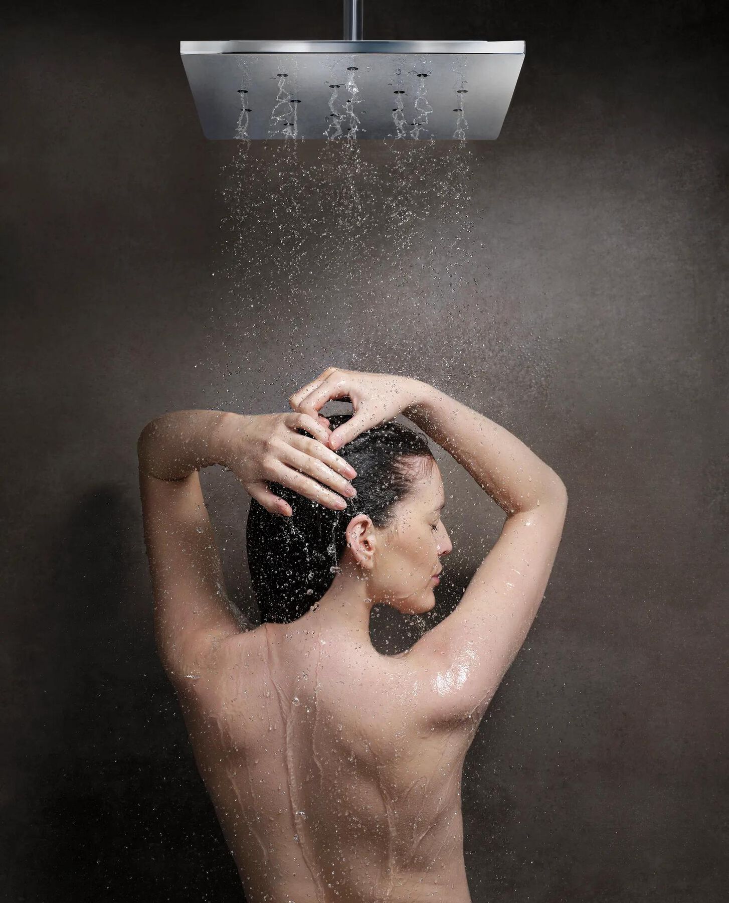 14" Square Showerhead with H<sub>2</sub>Okinetic&reg;  Technology