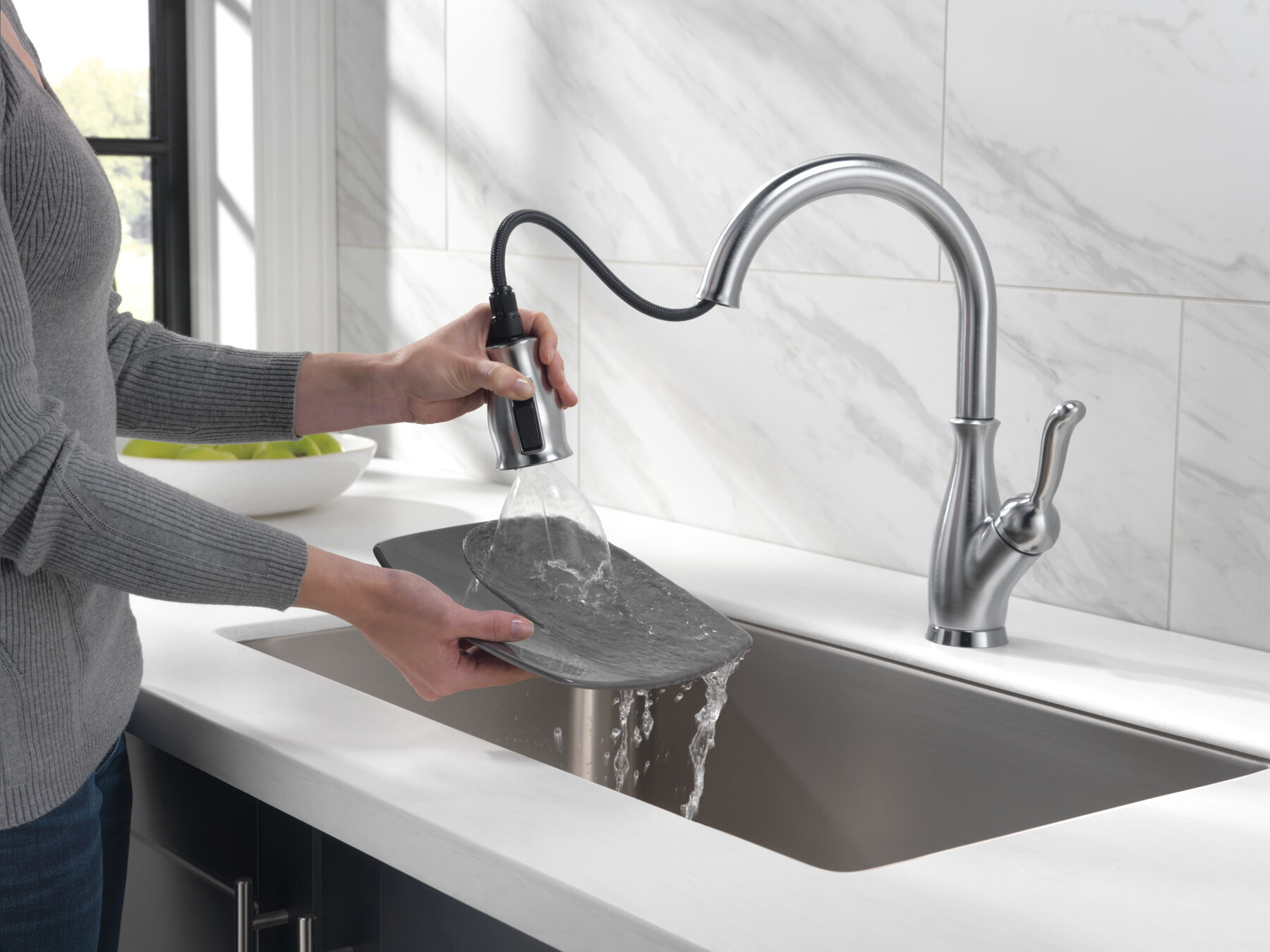 Single Handle Pull-Down Kitchen Faucet with ShieldSpray&reg; Technology (Recertified), image 4