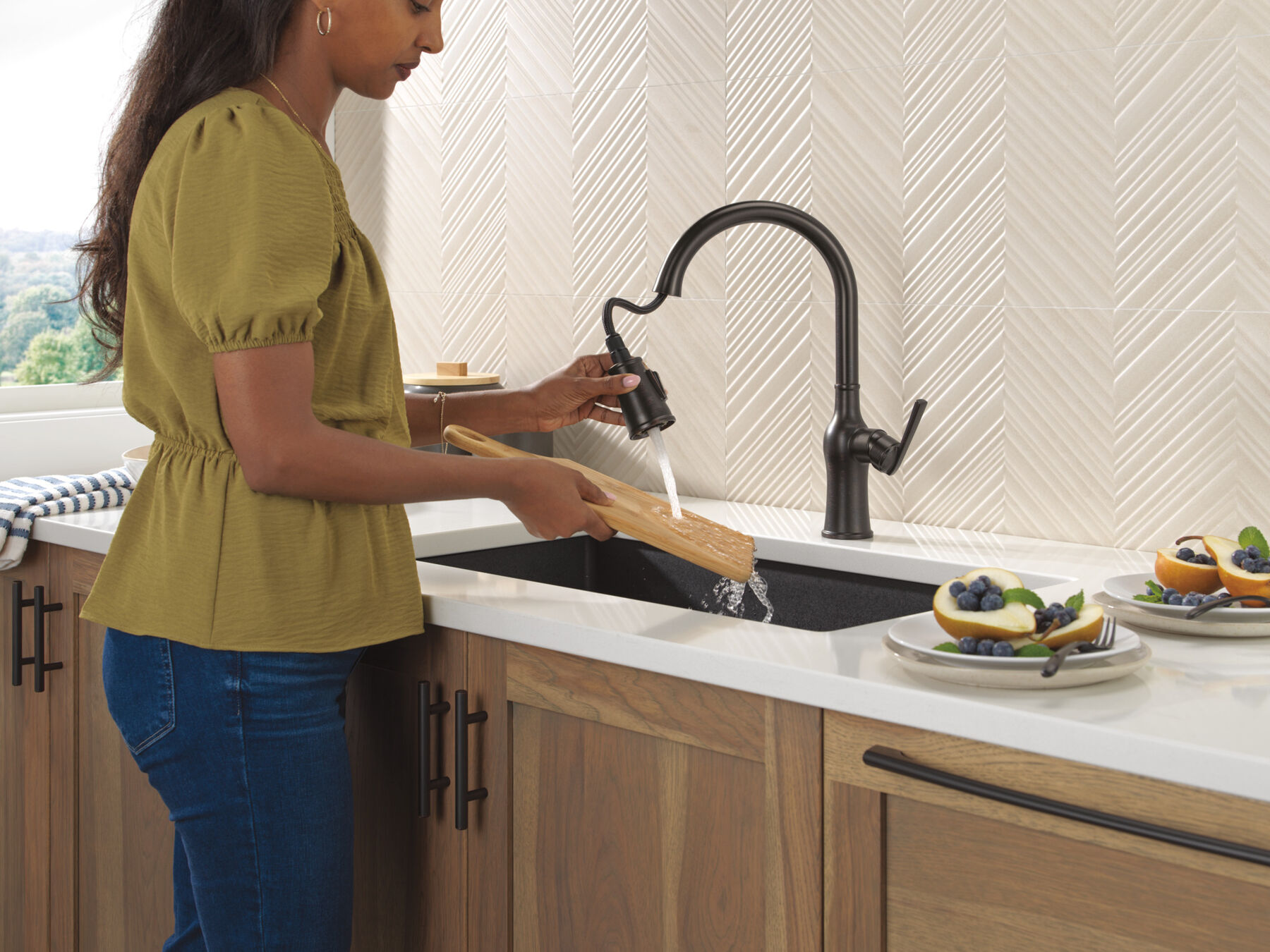Single Handle Pull-Down Kitchen Faucet, image 5