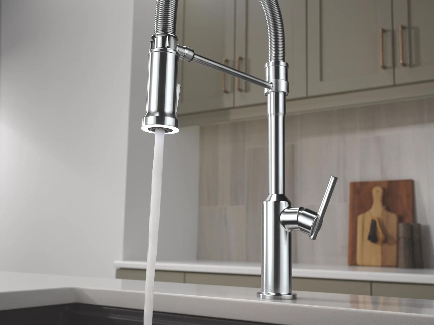 Single Handle Pull-Down Kitchen Faucet With Spring Spout