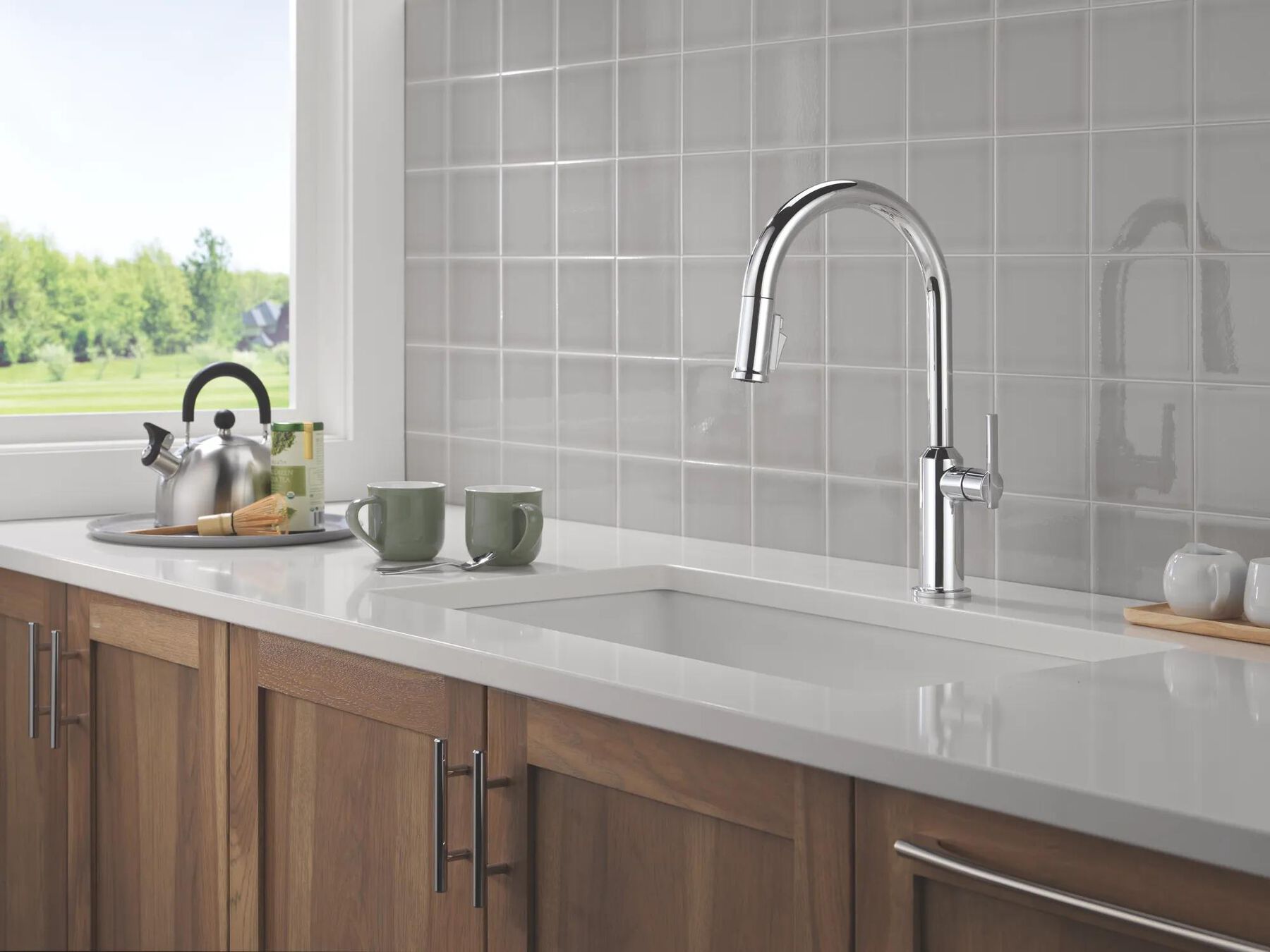 Single Handle Pull-Down Kitchen Faucet