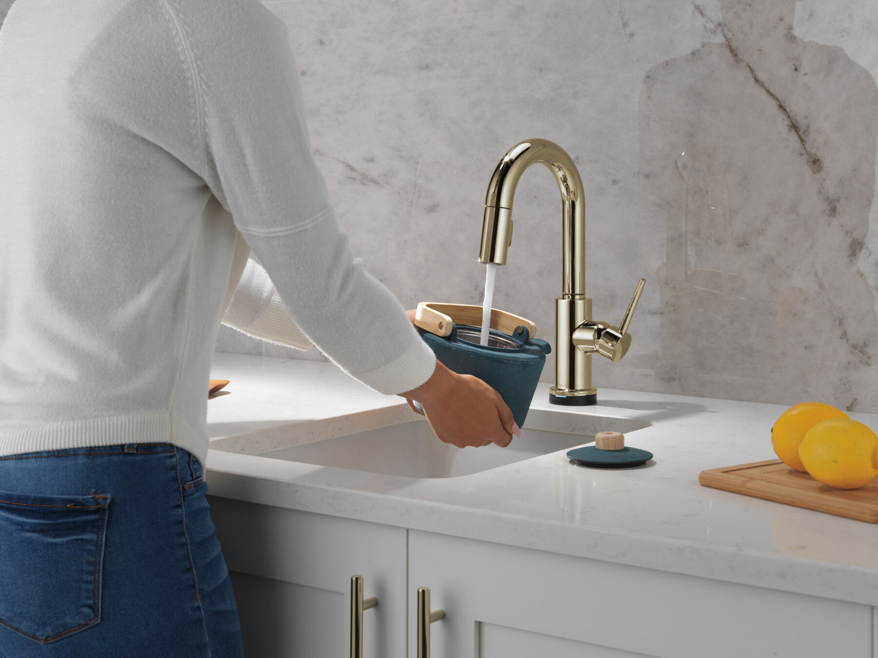 Touch2O&reg; Bar / Prep Faucet with Touchless Technology