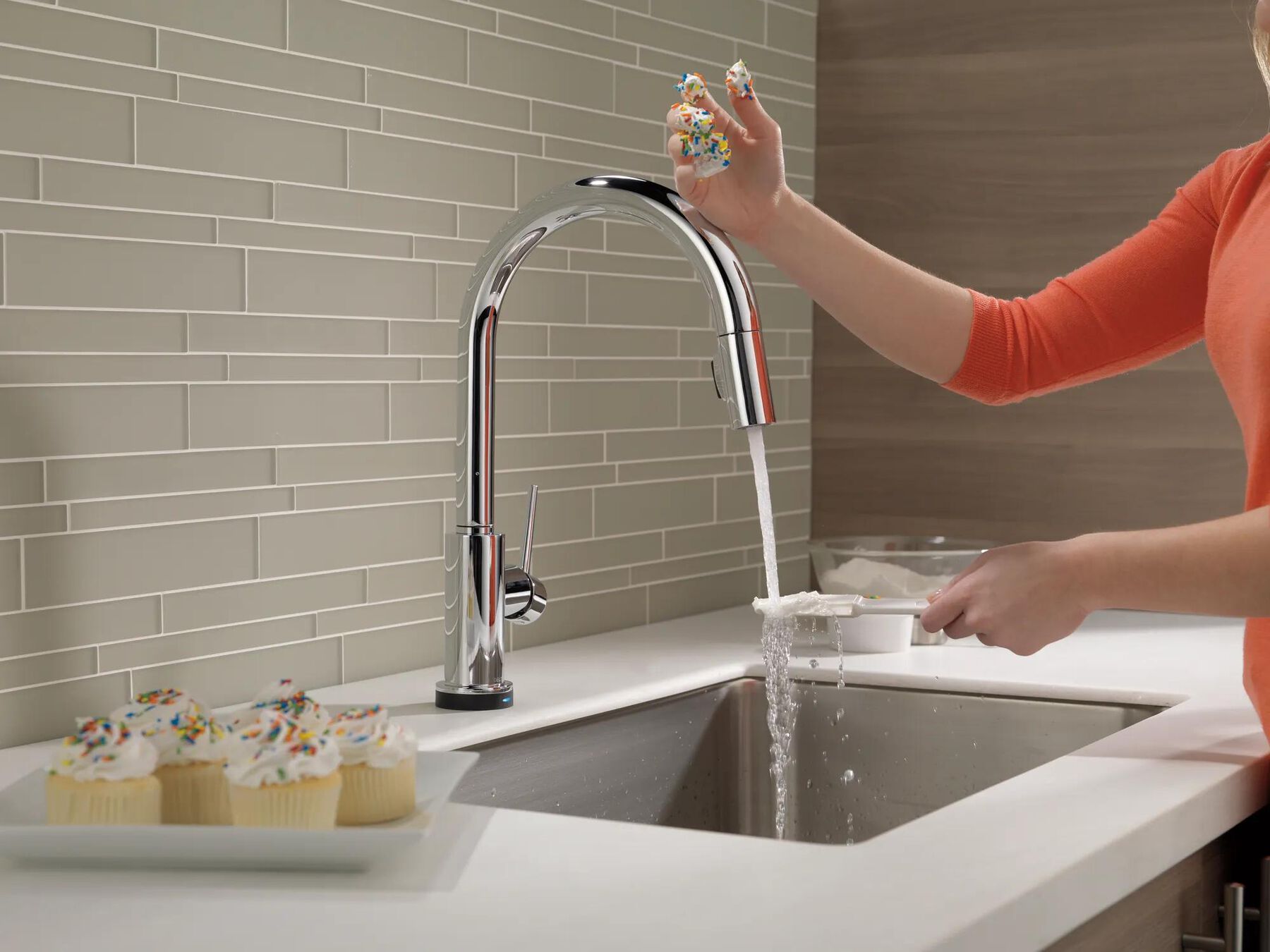 VoiceIQ&reg; Single-Handle Pull-Down Kitchen Faucet with Touch<sub>2</sub>O&reg; Technology (Recertified)