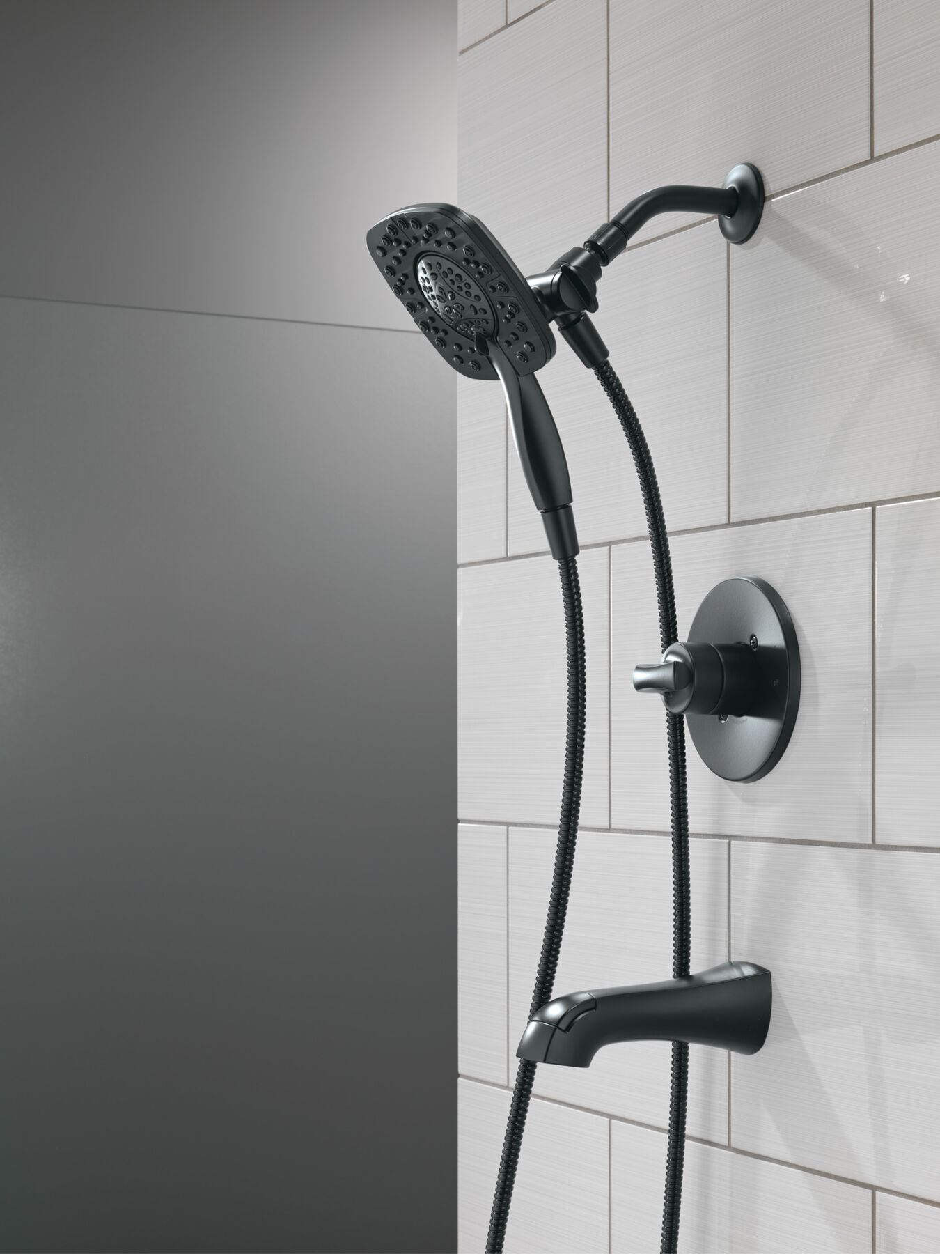 Monitor&reg; 14 Series Tub and Shower