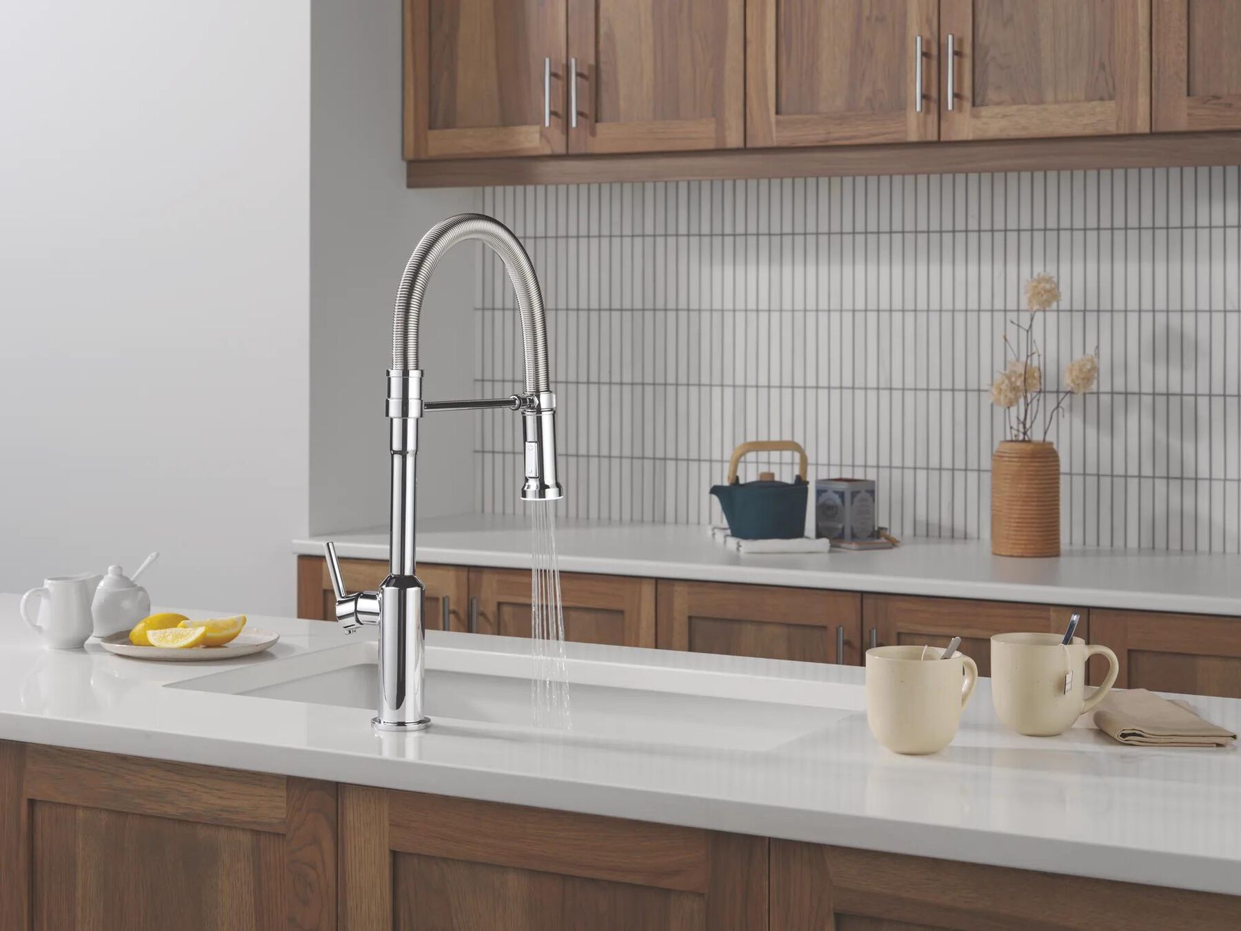 Single Handle Pull-Down Kitchen Faucet With Spring Spout