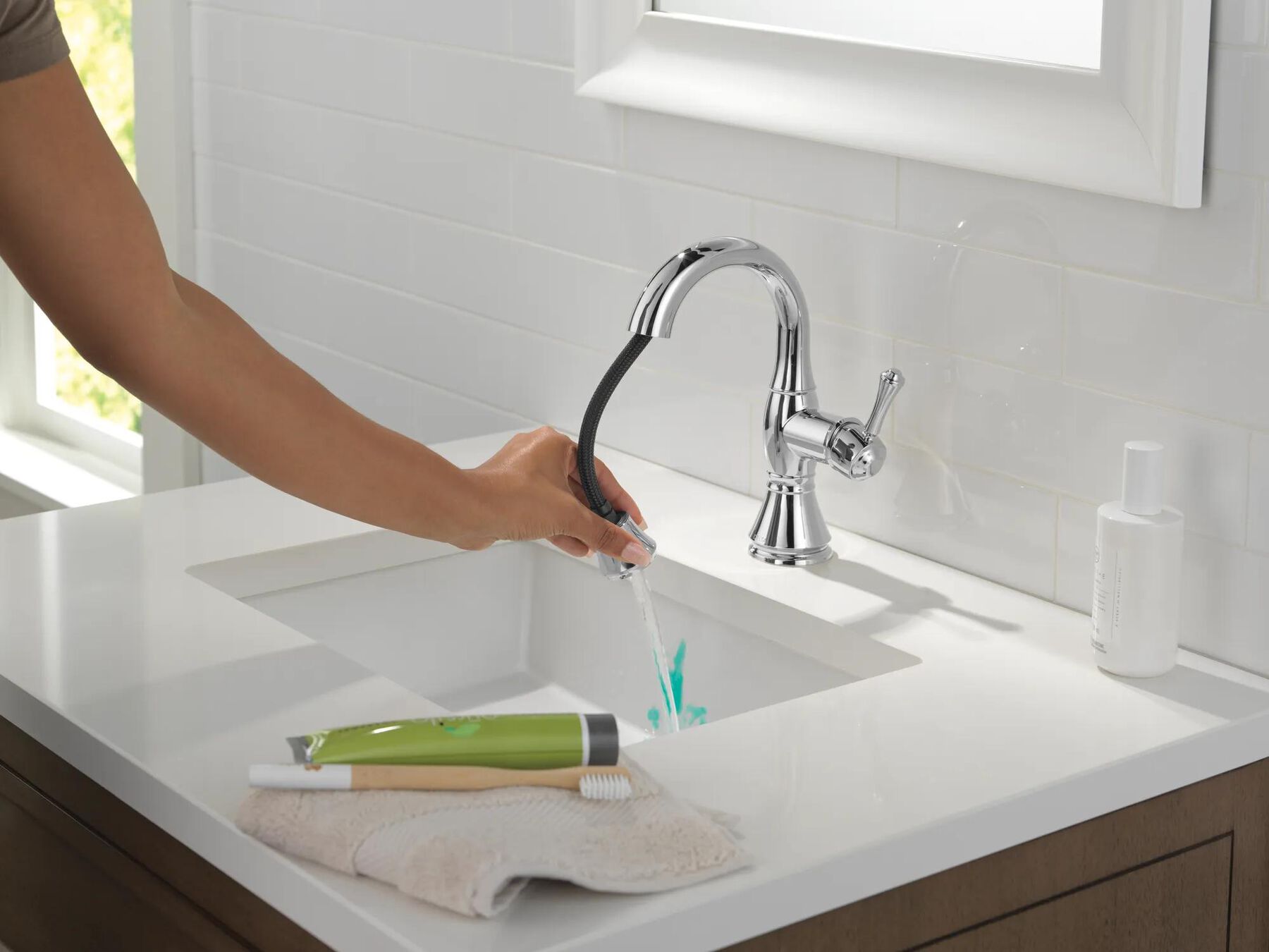 Single Handle Pull-Down Bathroom Faucet