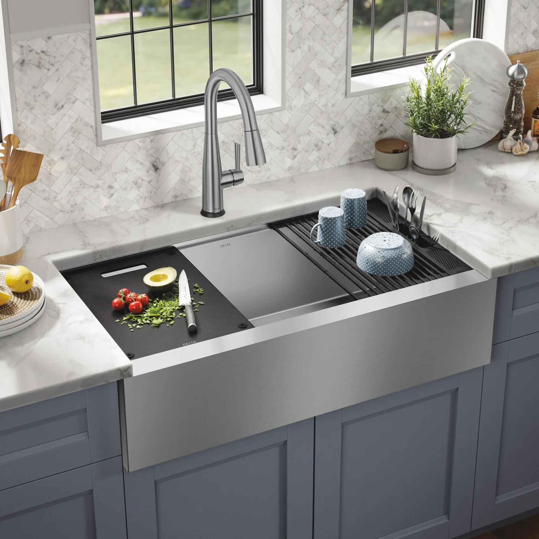 36&rdquo; Workstation Undermount&nbsp;Single Bowl&nbsp;16 Gauge Stainless Steel&nbsp;Farmhouse Apron Front Kitchen Sink&nbsp;with&nbsp;WorkFlow&trade; Ledge and Accessories