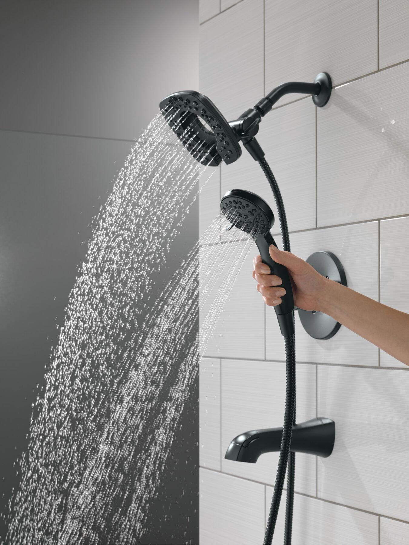 Monitor&reg; 14 Series Tub and Shower