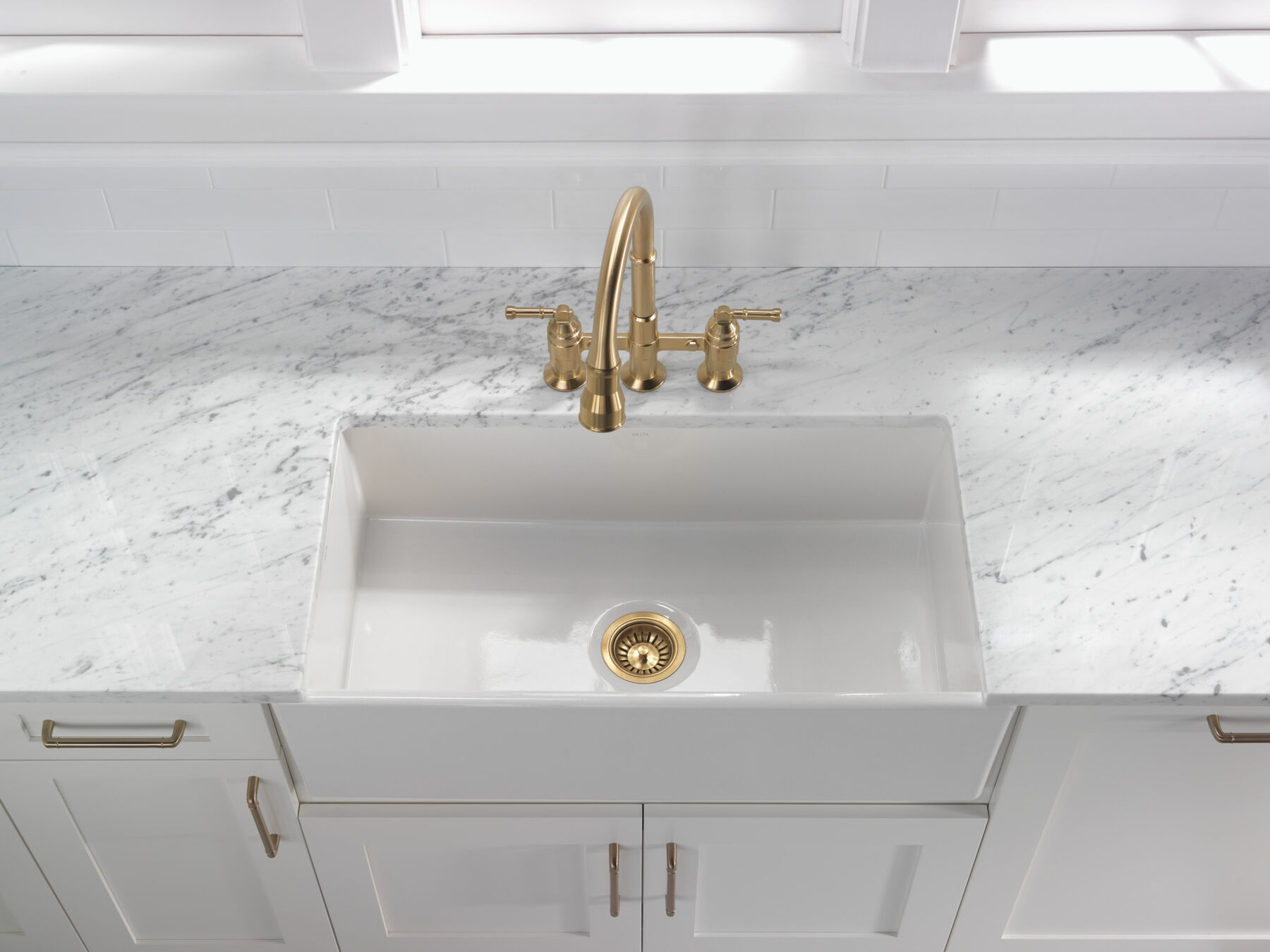 Flange and Strainer Kitchen Sink (Recertified)