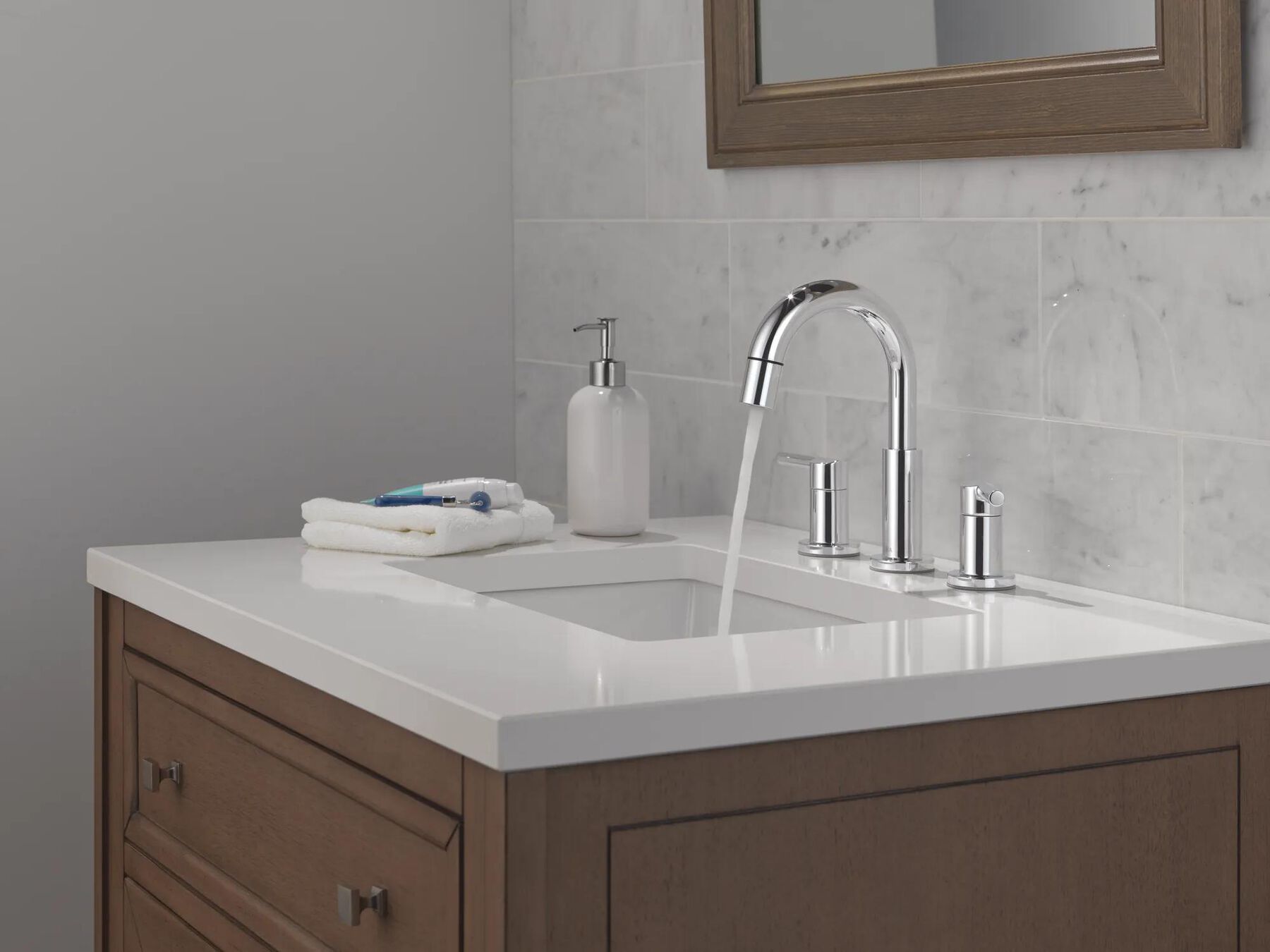 Two Handle Widespread Pull-Down Bathroom Faucet