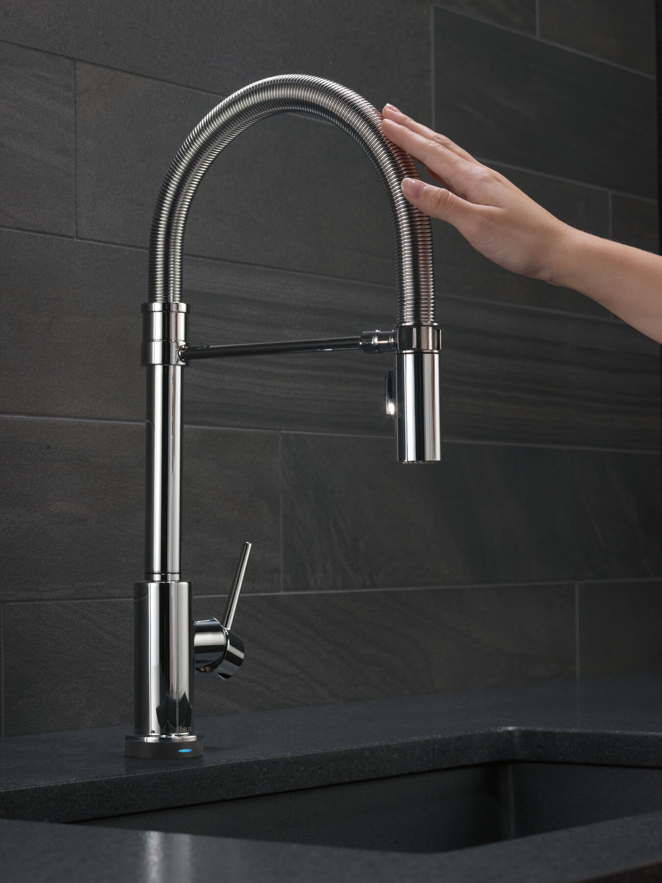 Single-Handle Pull-Down Spring Kitchen Faucet with Touch<sub>2</sub>O&reg; Technology