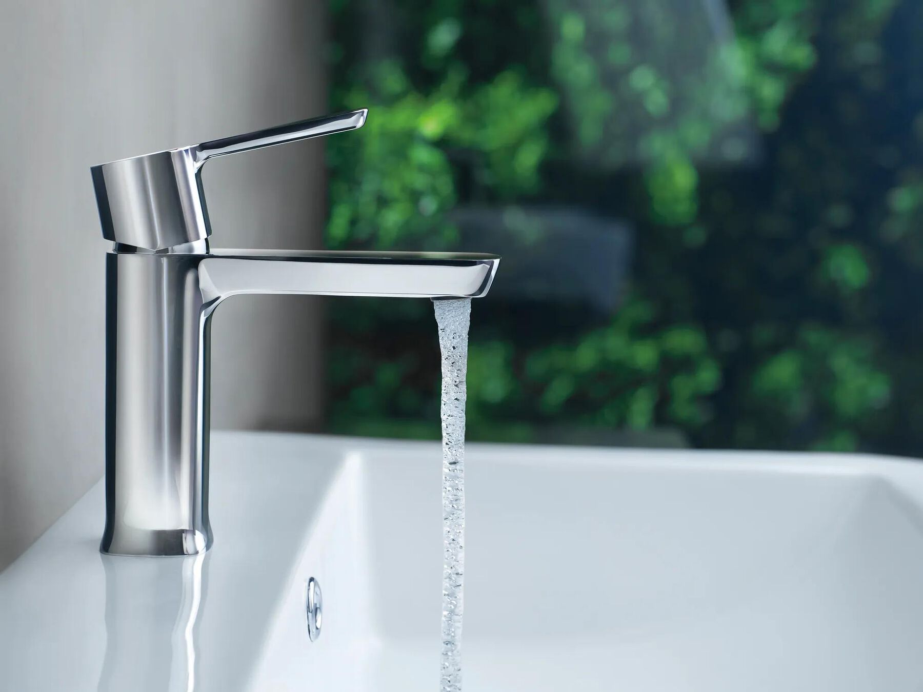 Single Handle Bathroom Faucet - Less Pop-Up