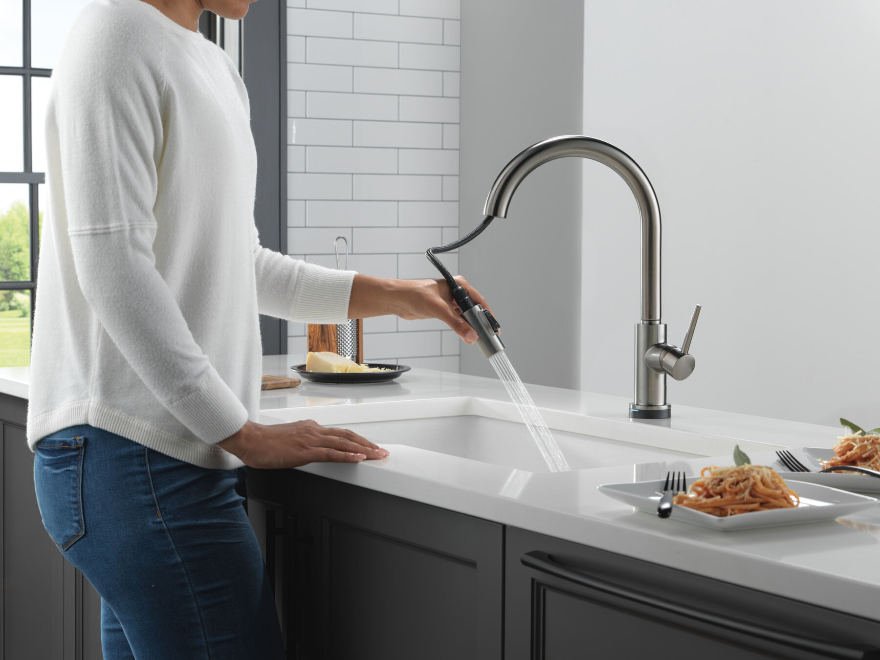 VoiceIQ&reg; Kitchen Faucet with Touch<sub>2</sub>O&reg; Technology with Touchless Technology