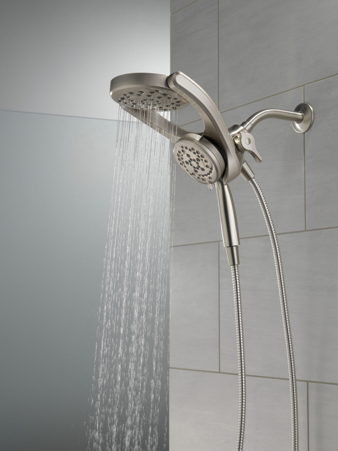 HydroRain&reg; 4-Setting Two-in-One Shower Head (Recertified)
