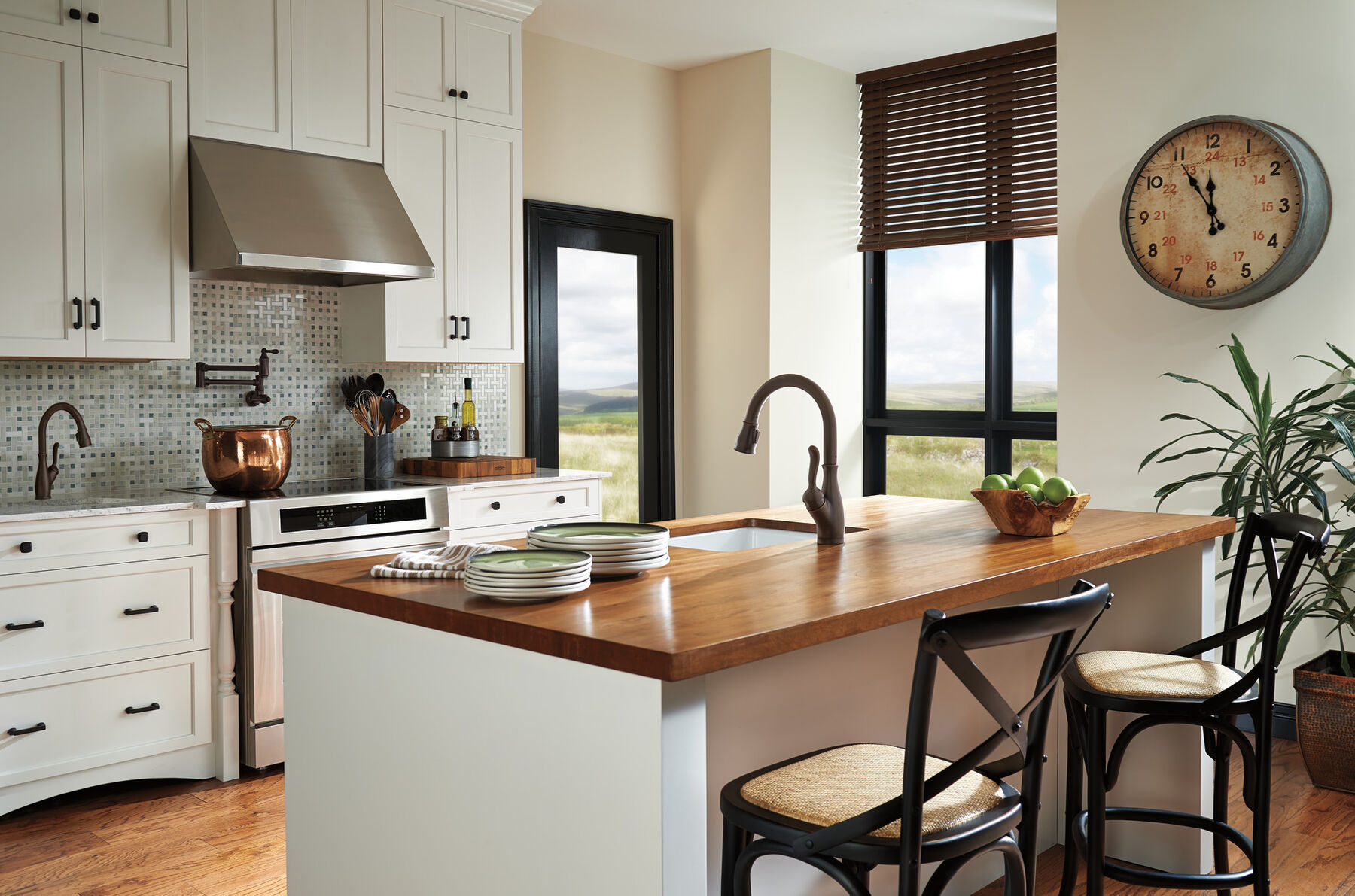 Single Handle Pull-Down Kitchen Faucet with ShieldSpray&reg; Technology
