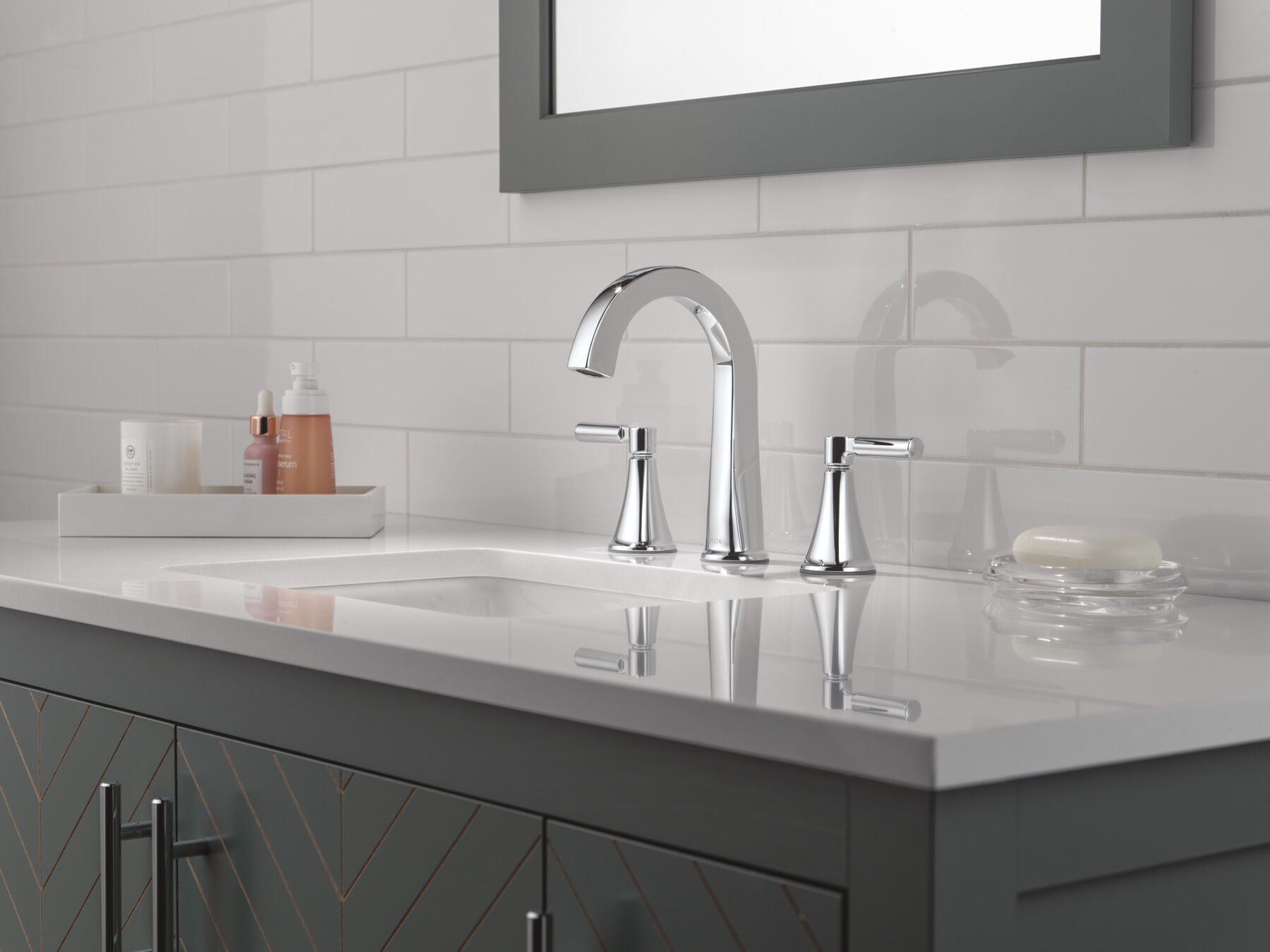 Two Handle Widespread Bathroom Faucet