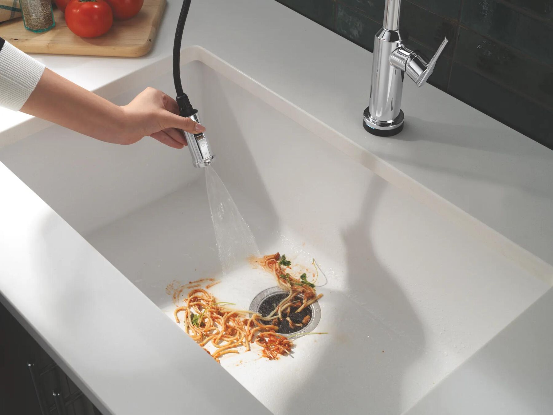 Touch2O&reg; Technology Kitchen Faucet with Touchless Technology