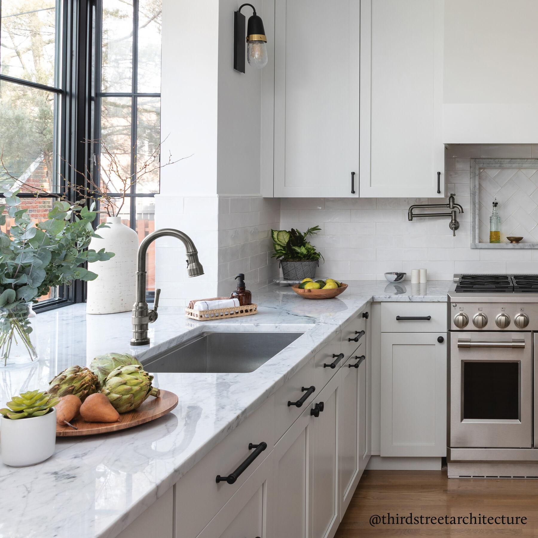Wall Mount Pot Filler