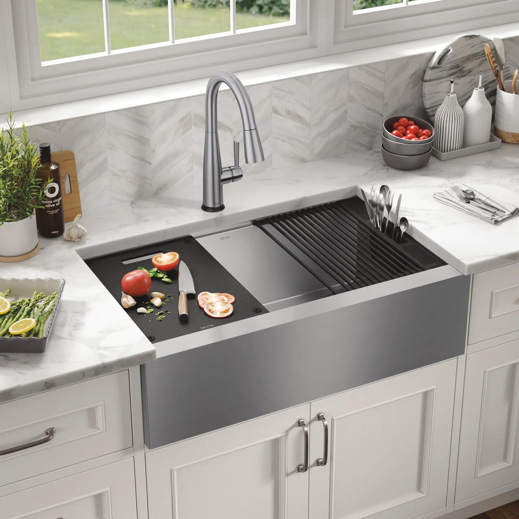 33&rdquo; Workstation Undermount&nbsp;Single Bowl&nbsp;16 Gauge Stainless Steel&nbsp;Farmhouse Apron Front Kitchen Sink&nbsp;with&nbsp;WorkFlow&trade; Ledge and Accessories